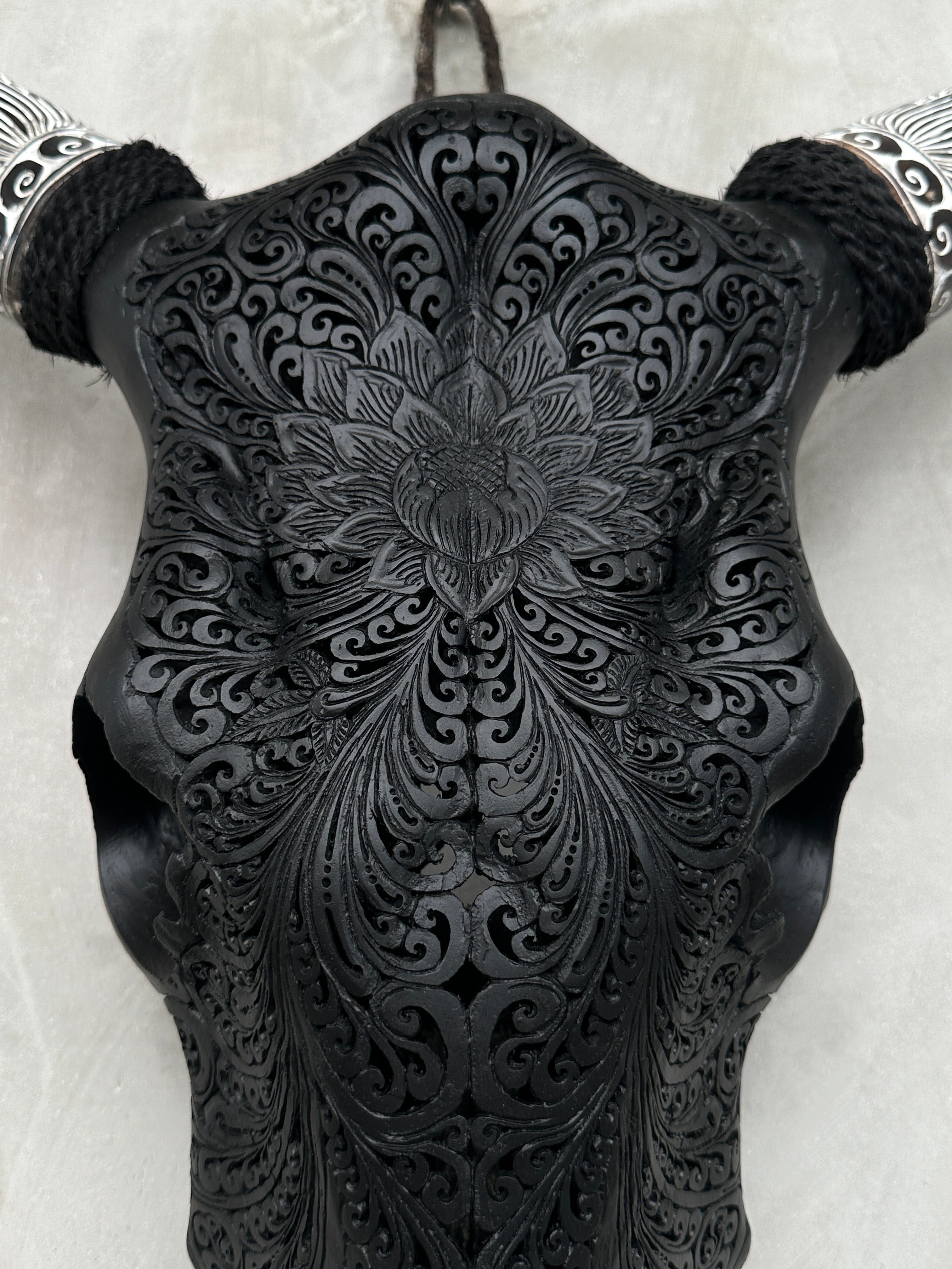 Cow & Horns Carved Big Lotus - Skull,A/040
