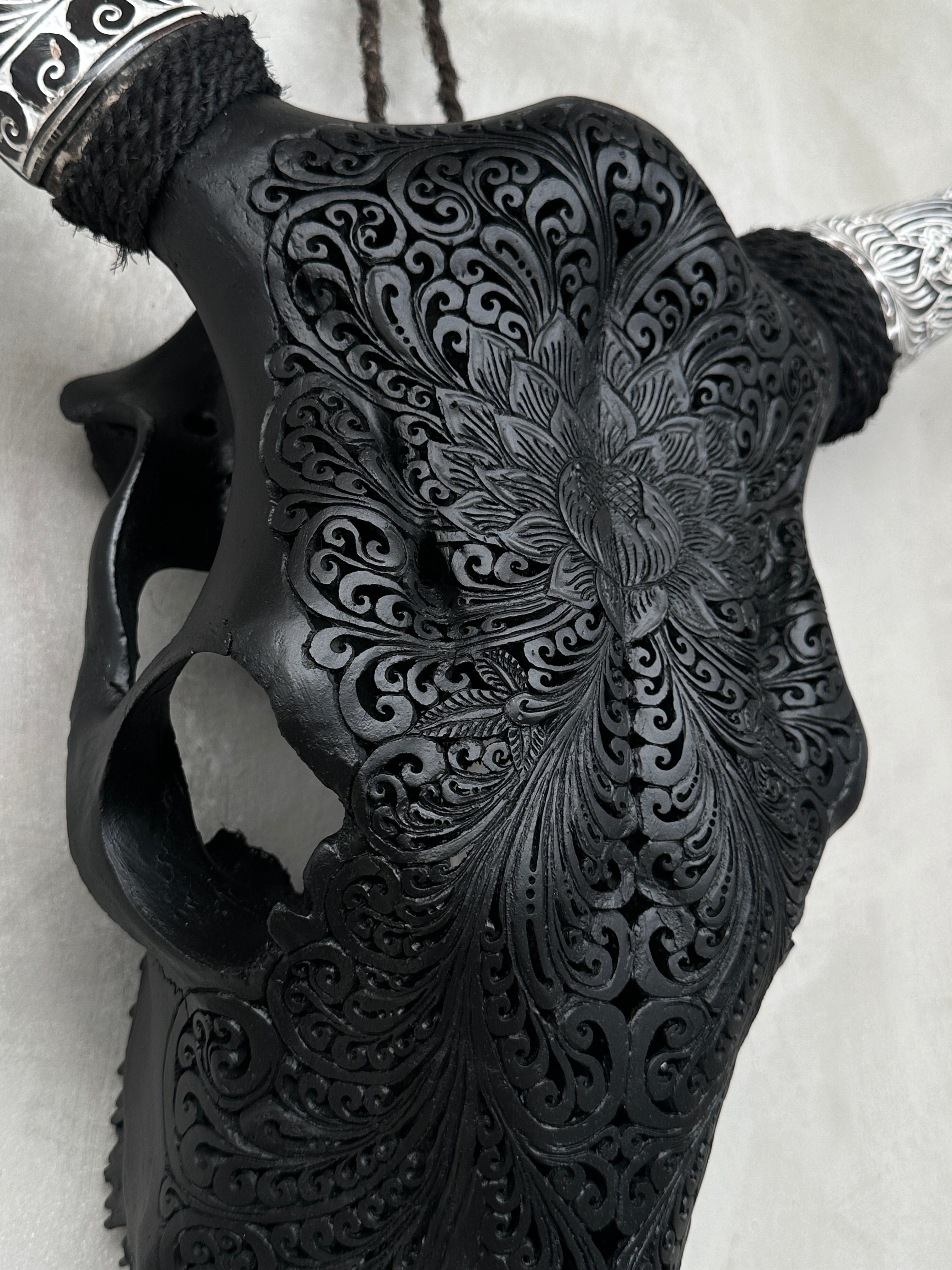 Cow & Horns Carved Big Lotus - Skull,A/040