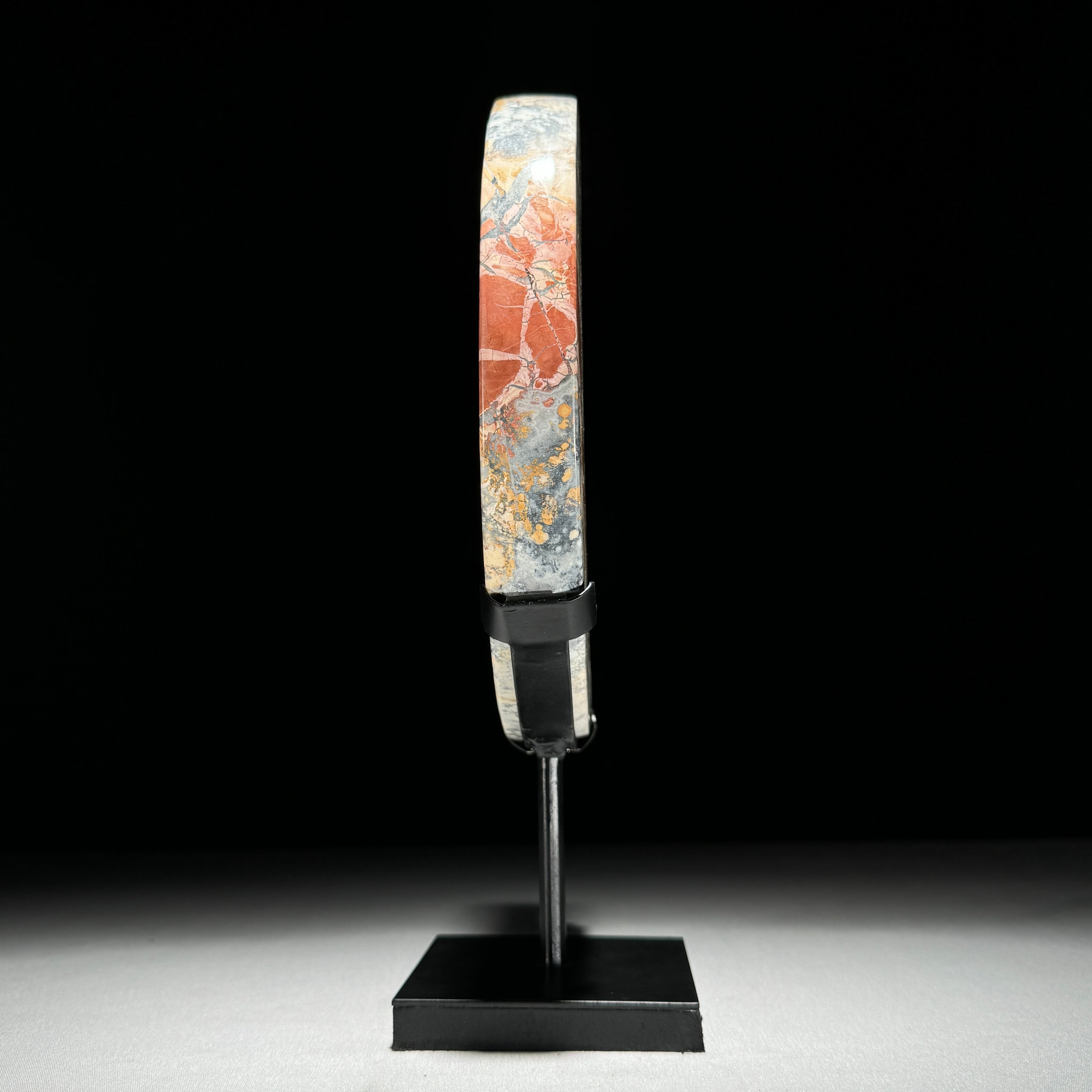 Crescent Moon on Stand  - Min,A/038