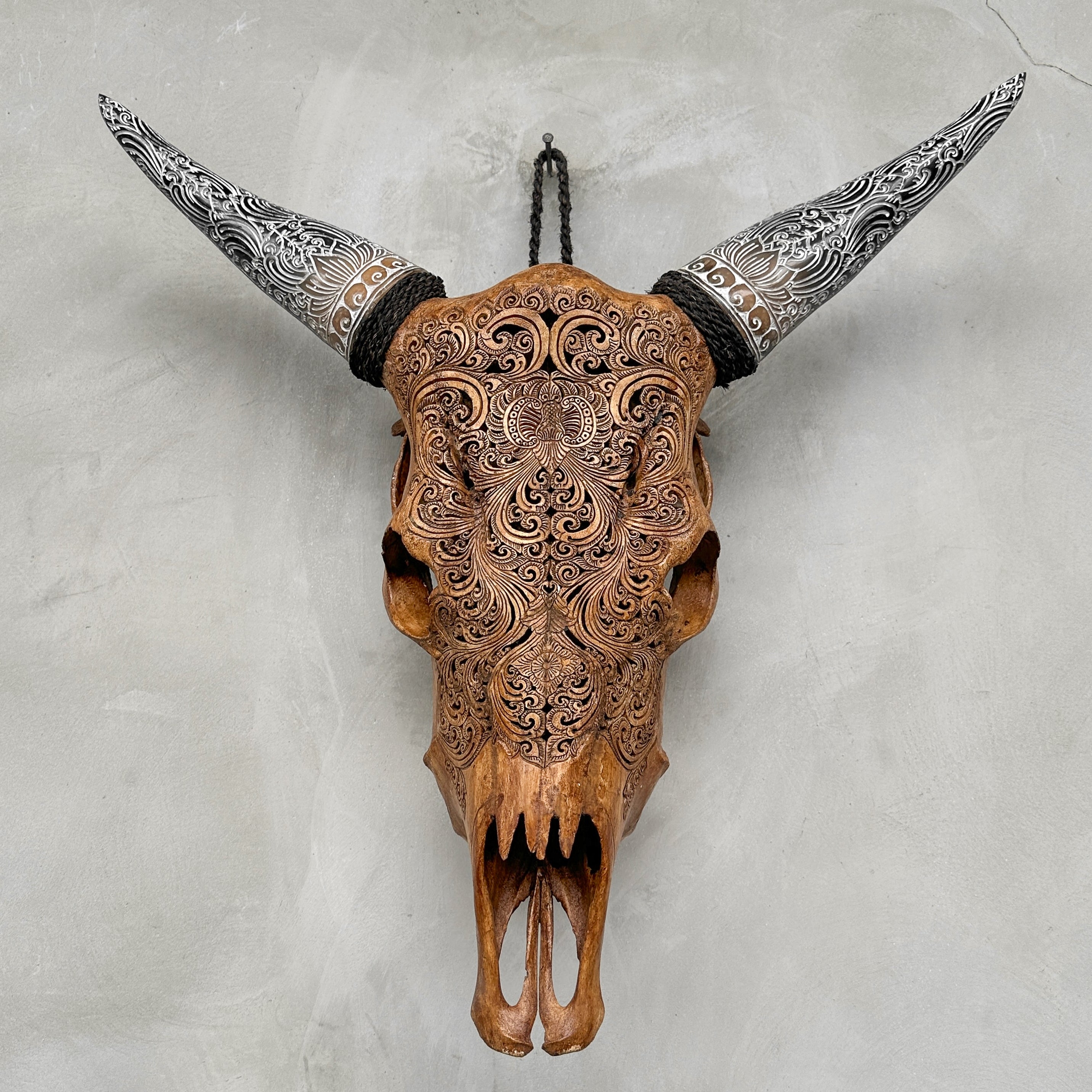 Fully carved cow skulls with Small Lotus Carving Skull,A/078
