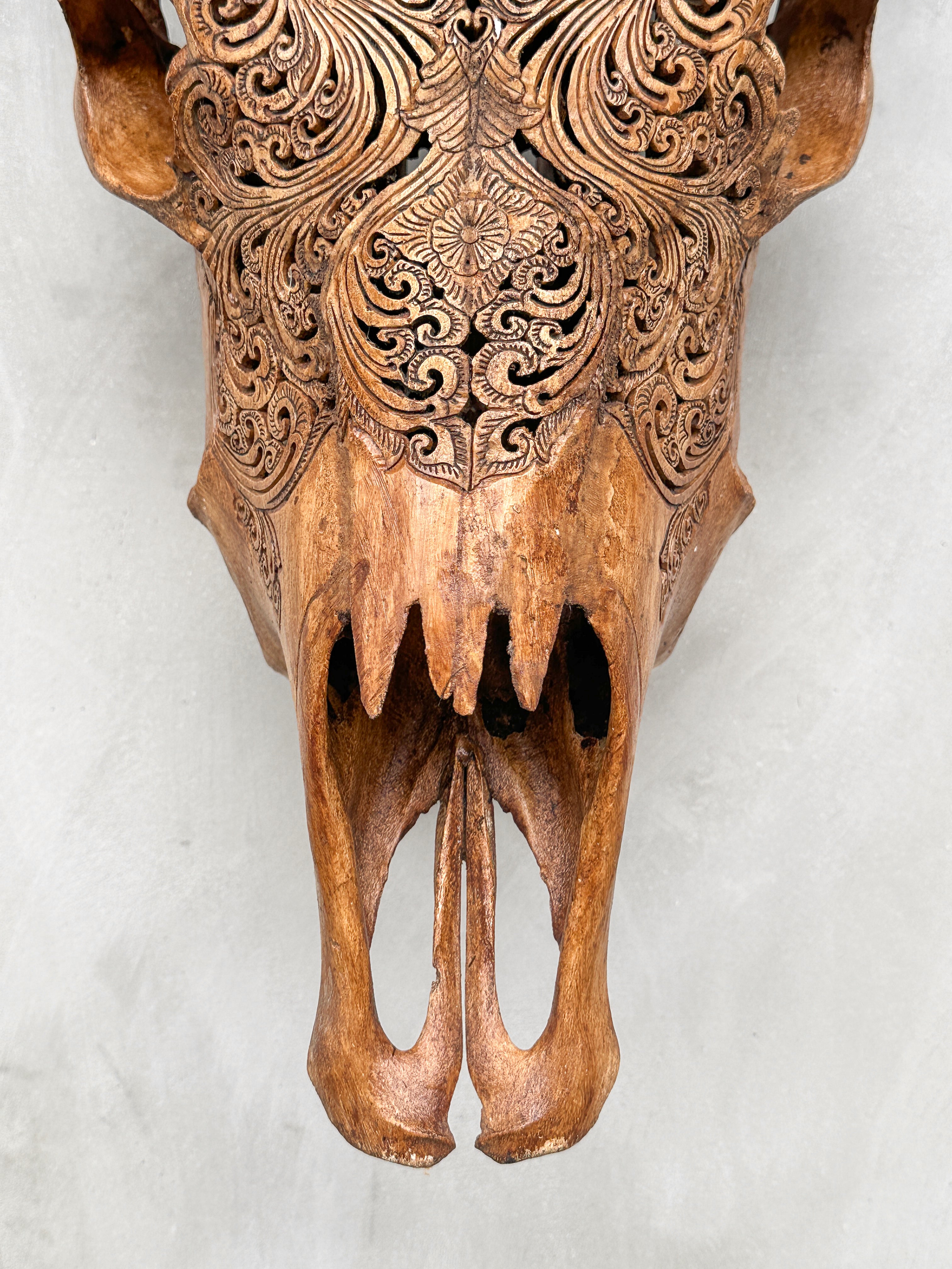 Fully carved cow skulls with Small Lotus Carving Skull,A/078