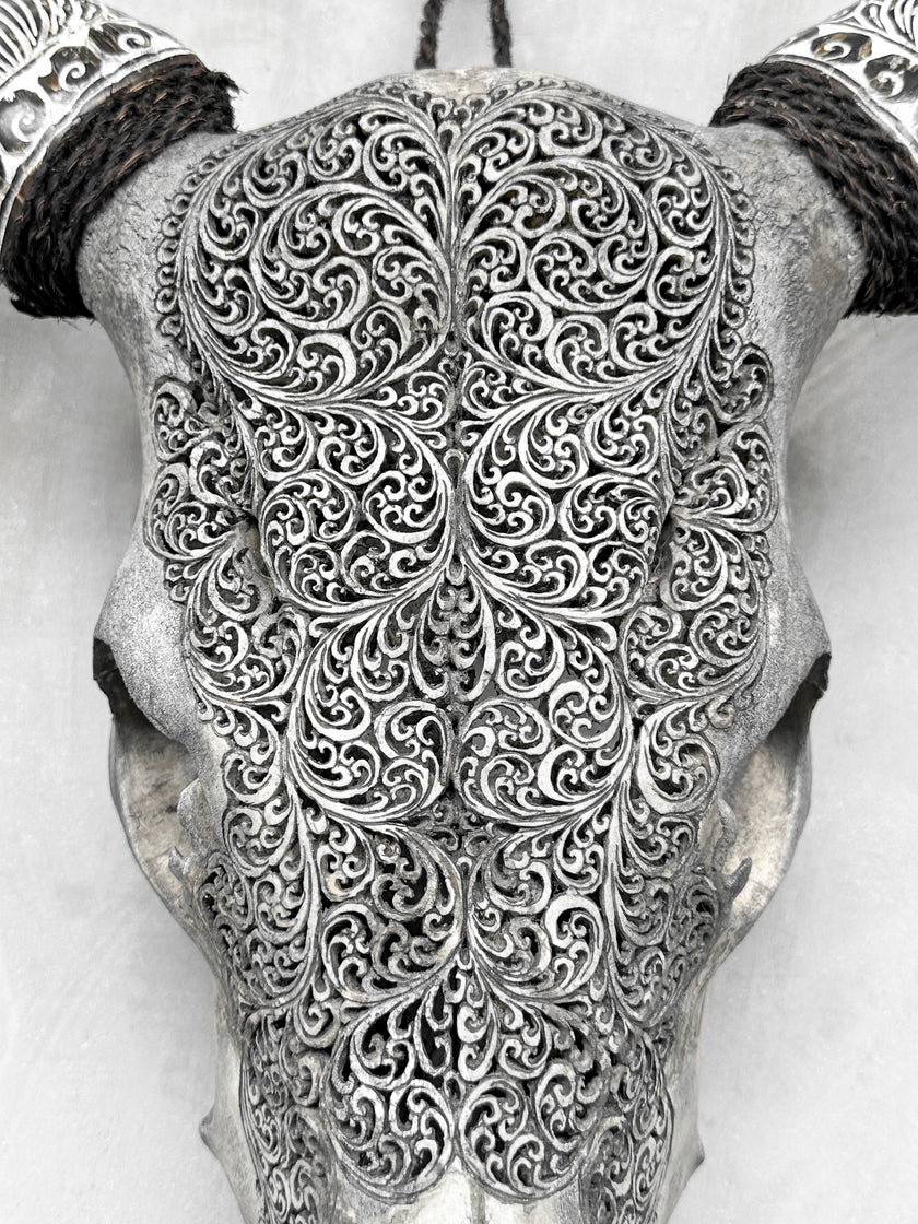 Fully carved cow skulls with Fern Carving Skull,A/085