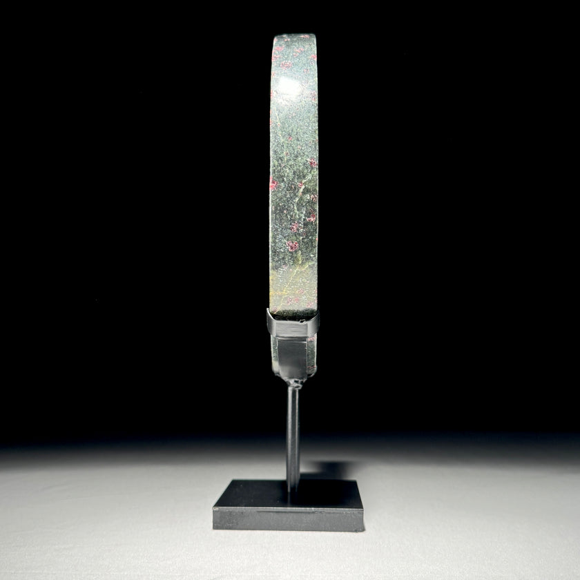 Crescent Moon on Stand  - Min,A/044