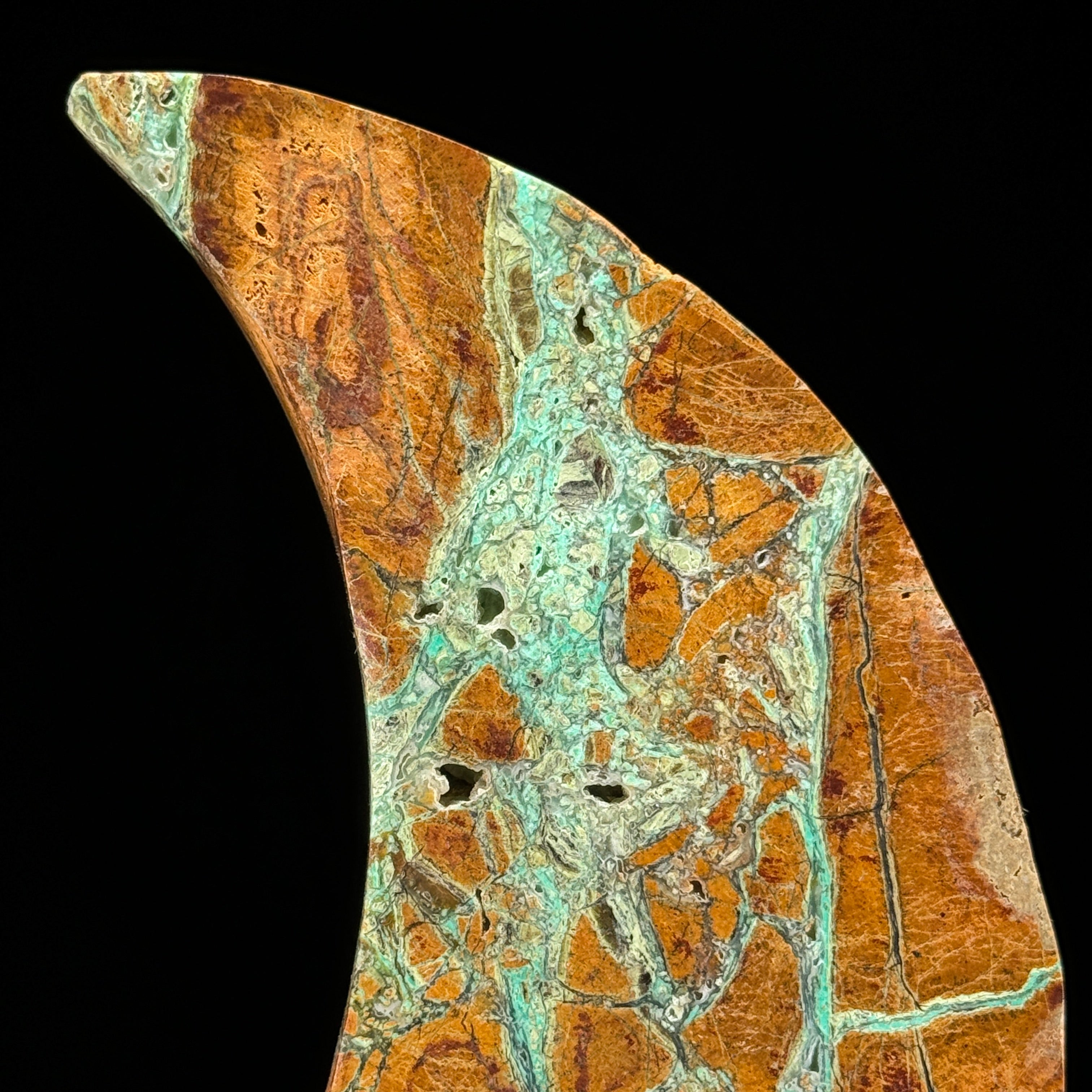 Crescent Moon on Stand  - Min,A/041