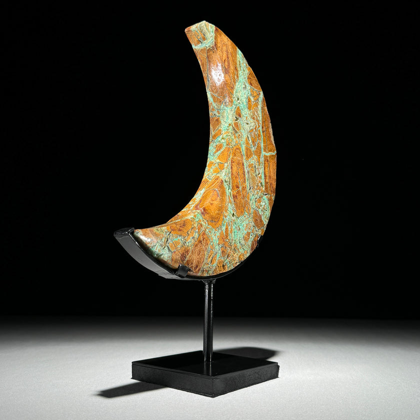 Crescent Moon on Stand  - Min,A/041