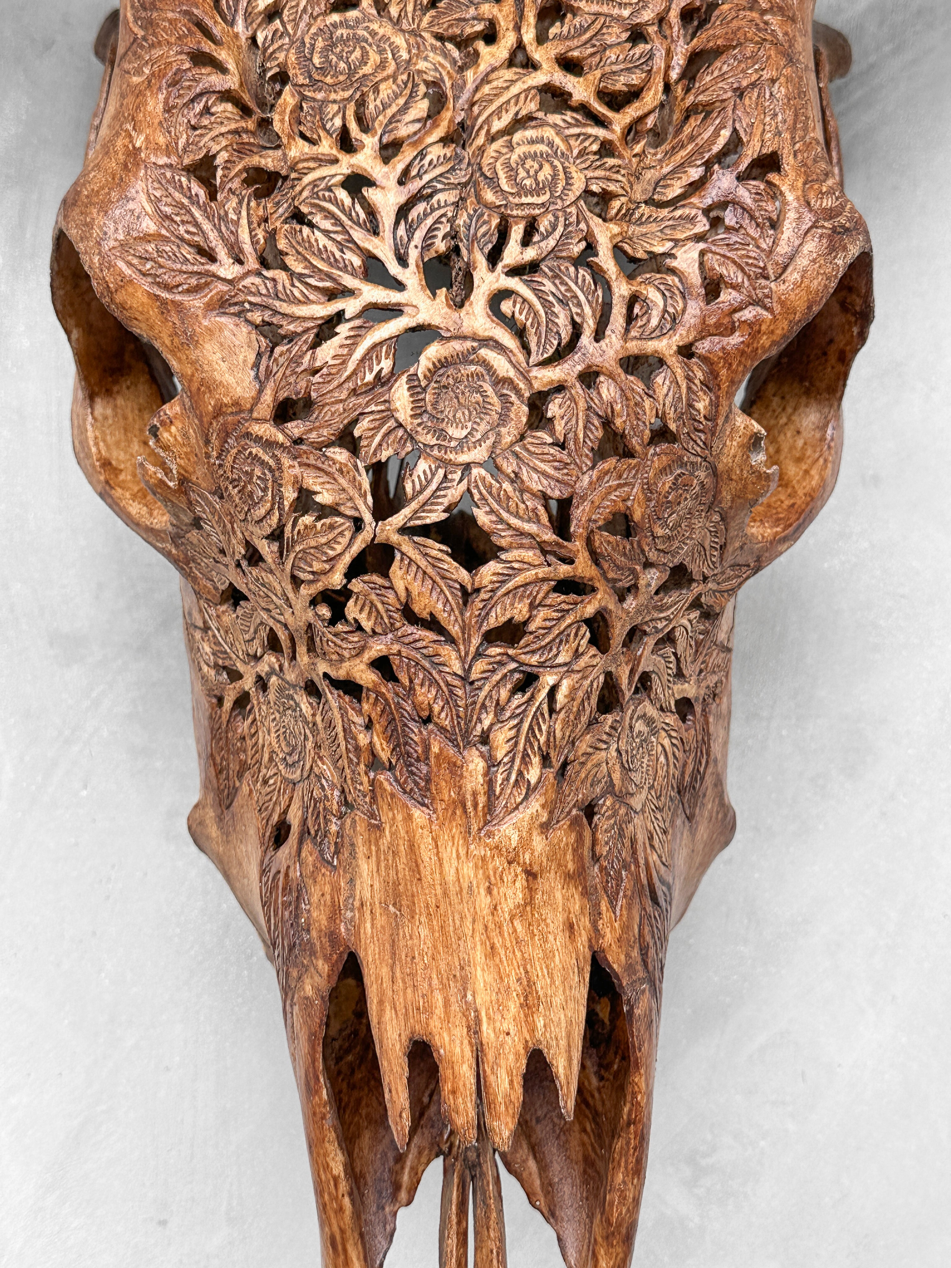 Fully carved cow skulls with Rose Carving Skull,A/086