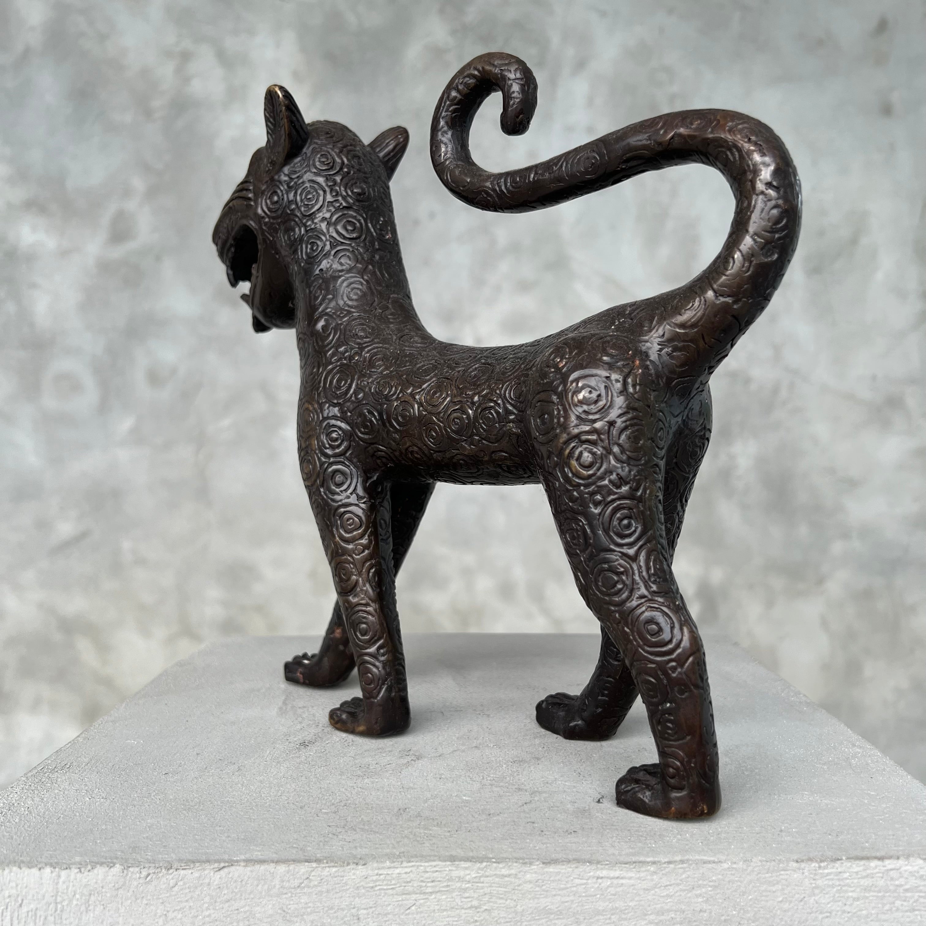 Leopard Benin Flamboyant Statue