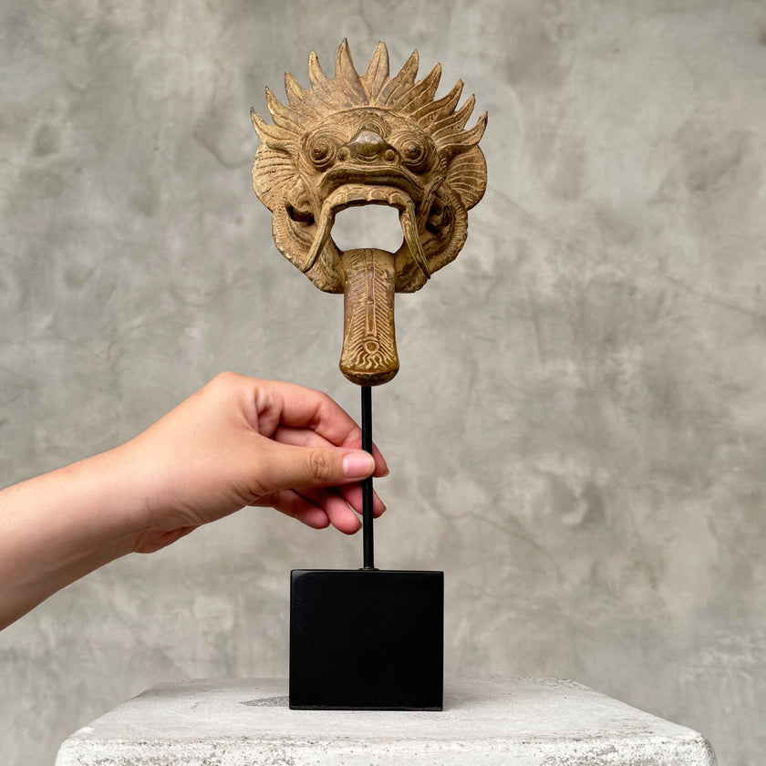 Barong on stand Bronze