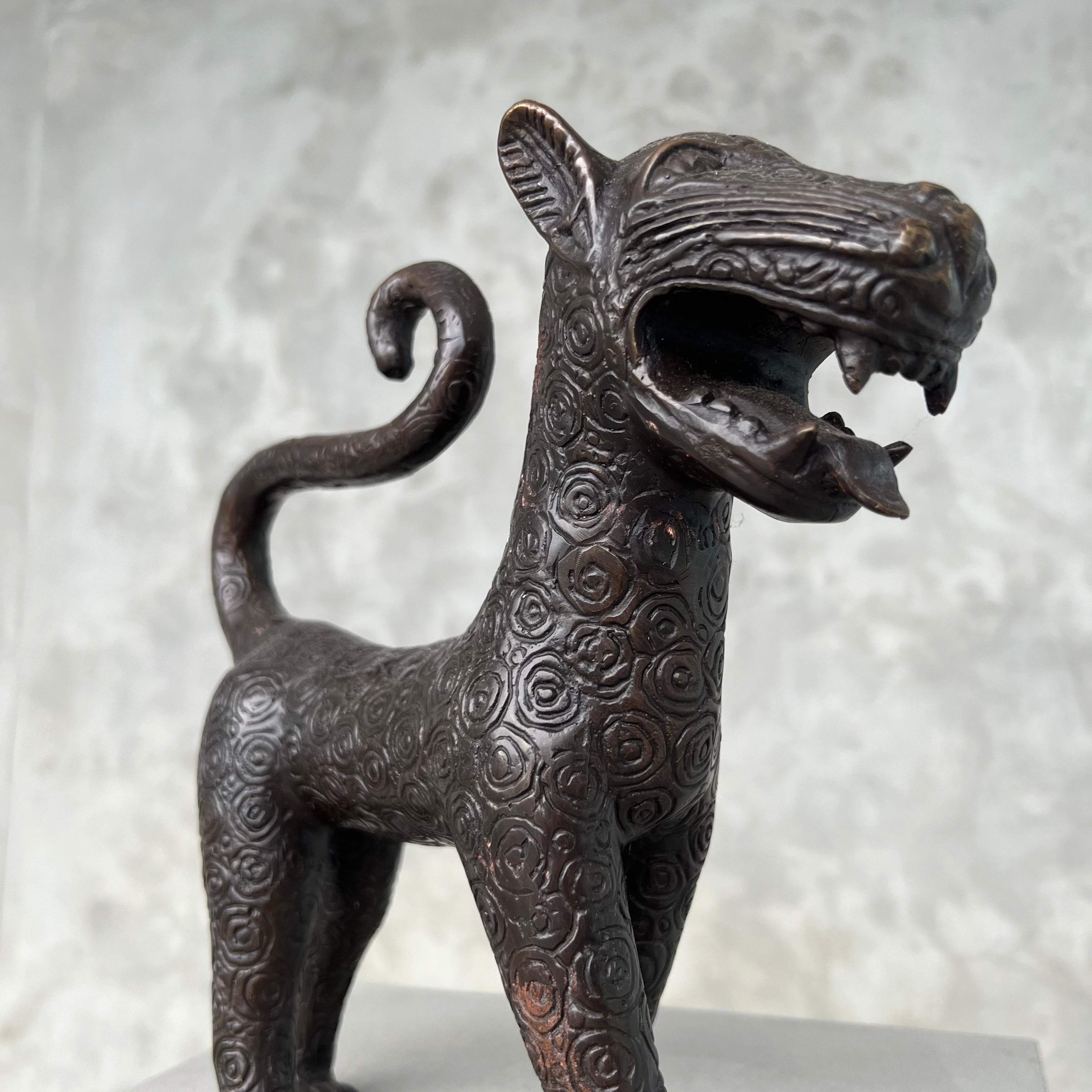 Leopard Benin Flamboyant Statue