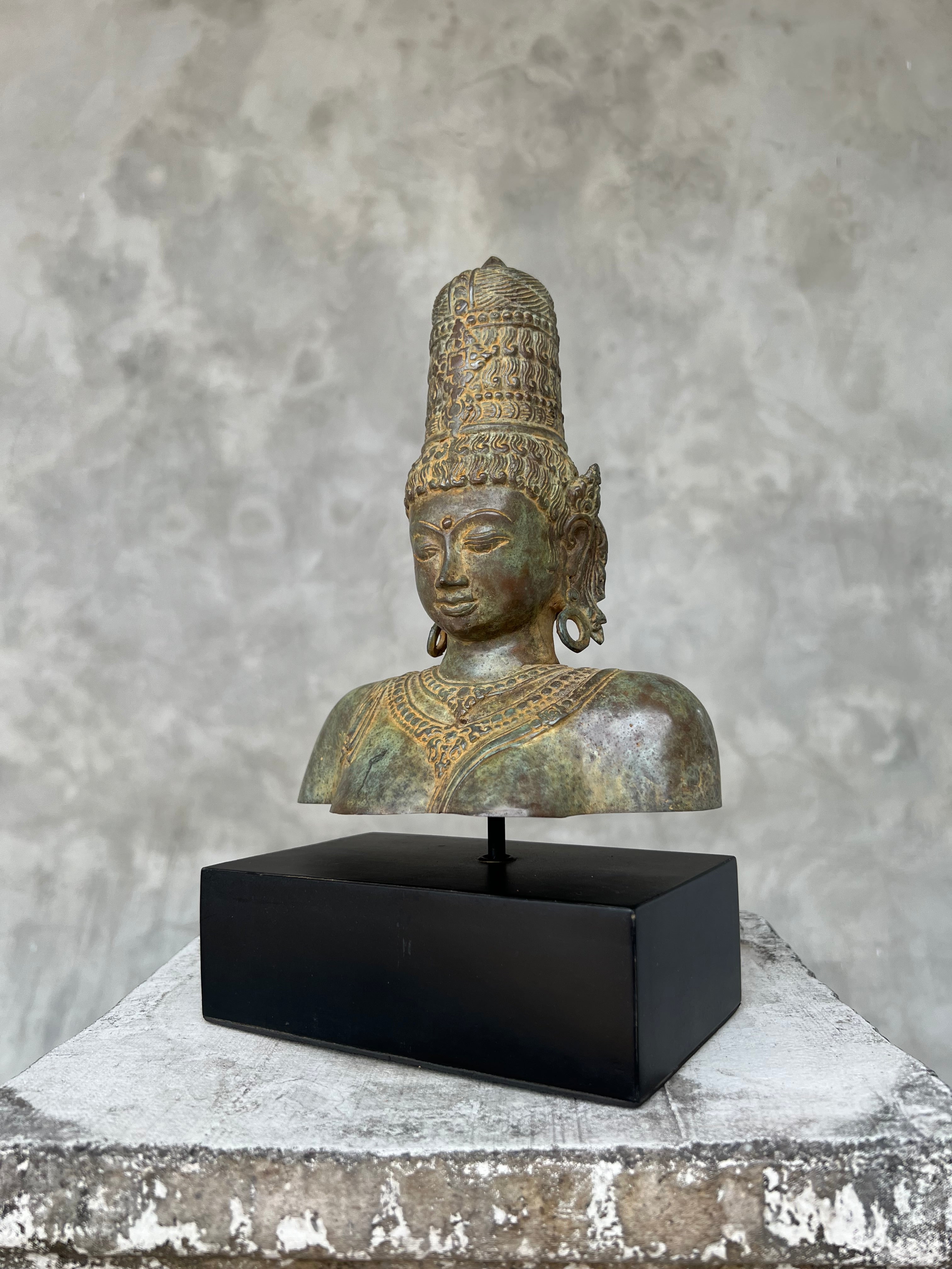 Buddha Thai Aged Patinated Bronze