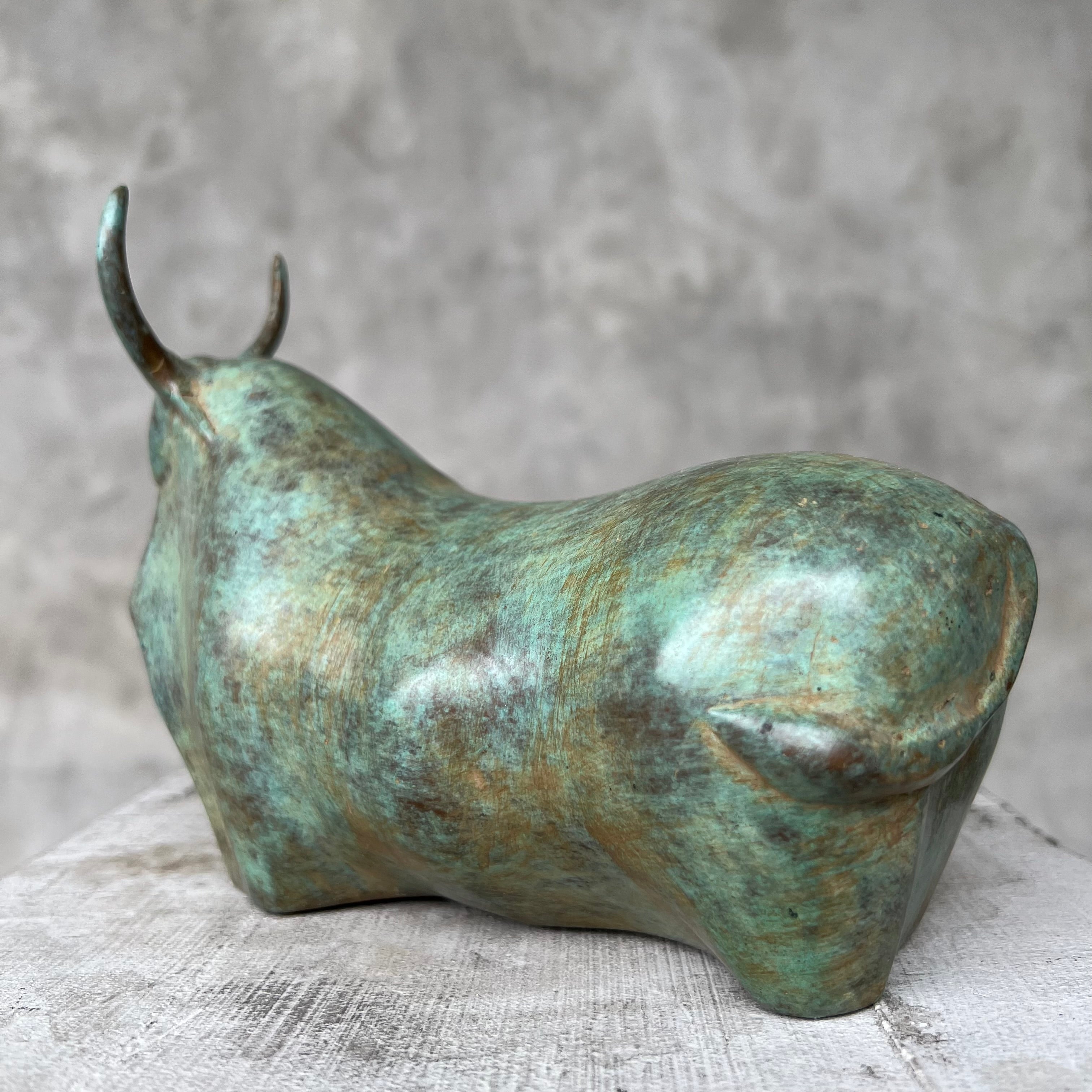 Heavy Bronze Bull Small Green Patina