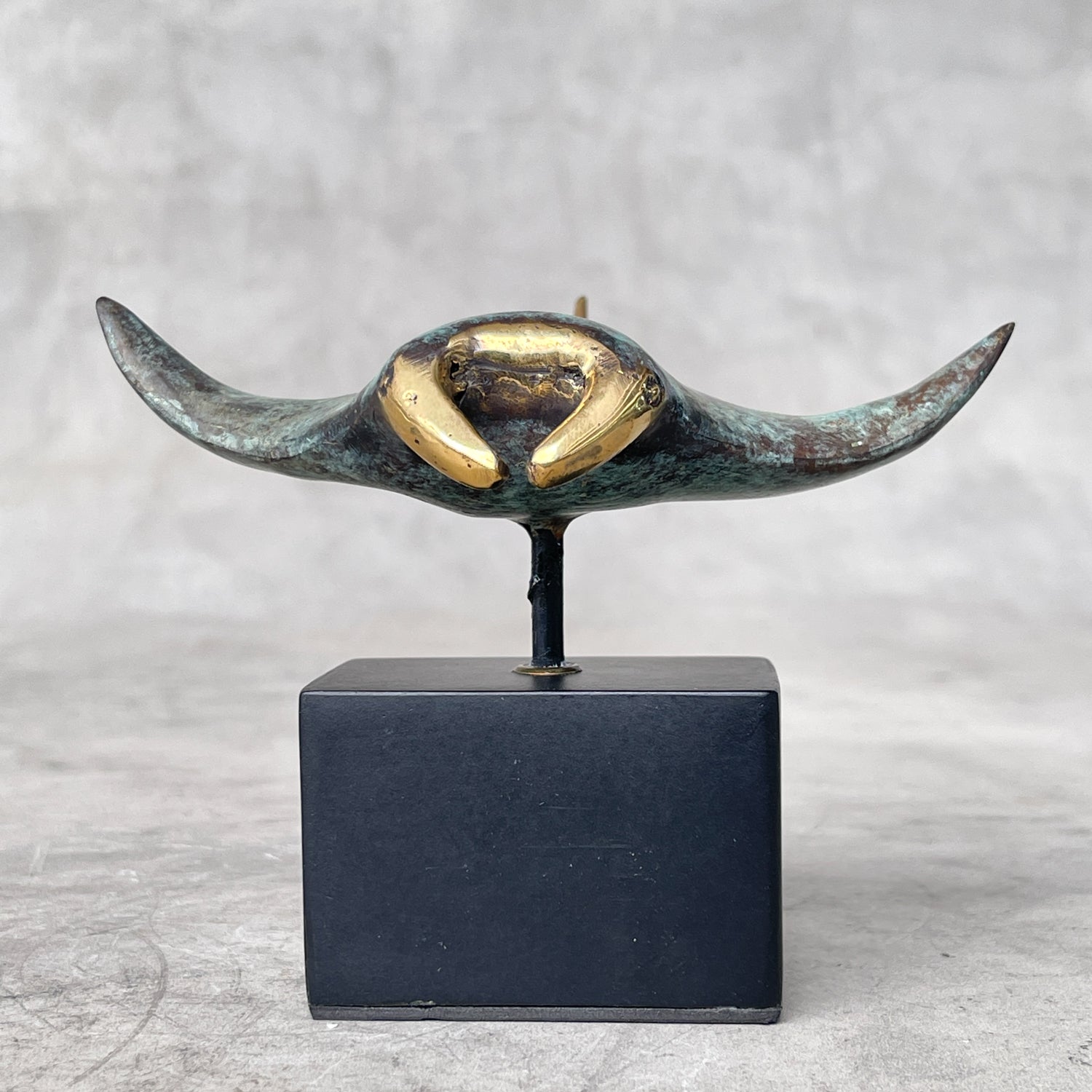 Mantaray on stand Patinated with polished accents Small