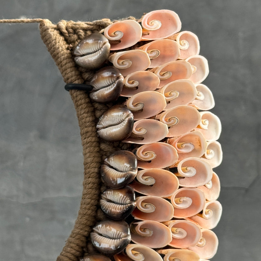 Shell Necklace SN 6 carving L2/127