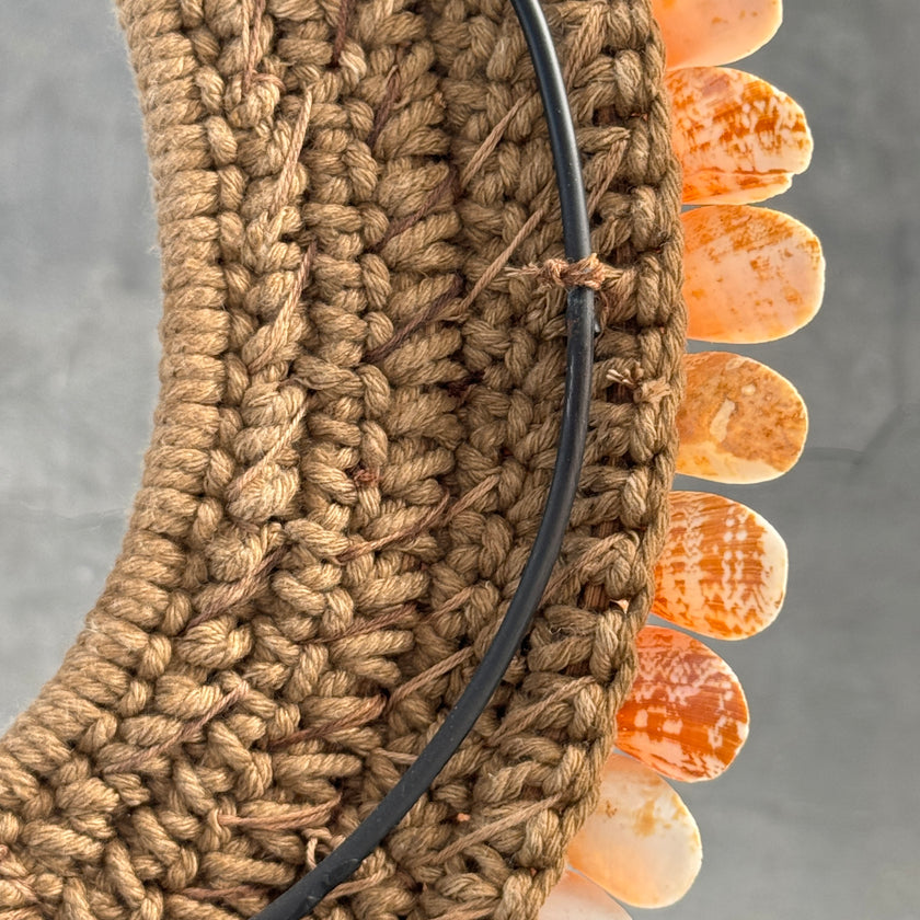 Shell Necklace SN 6 carving L2/127