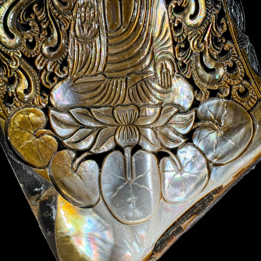 Carved Mother of Pearl Shells Budha Carving ToS,A/026