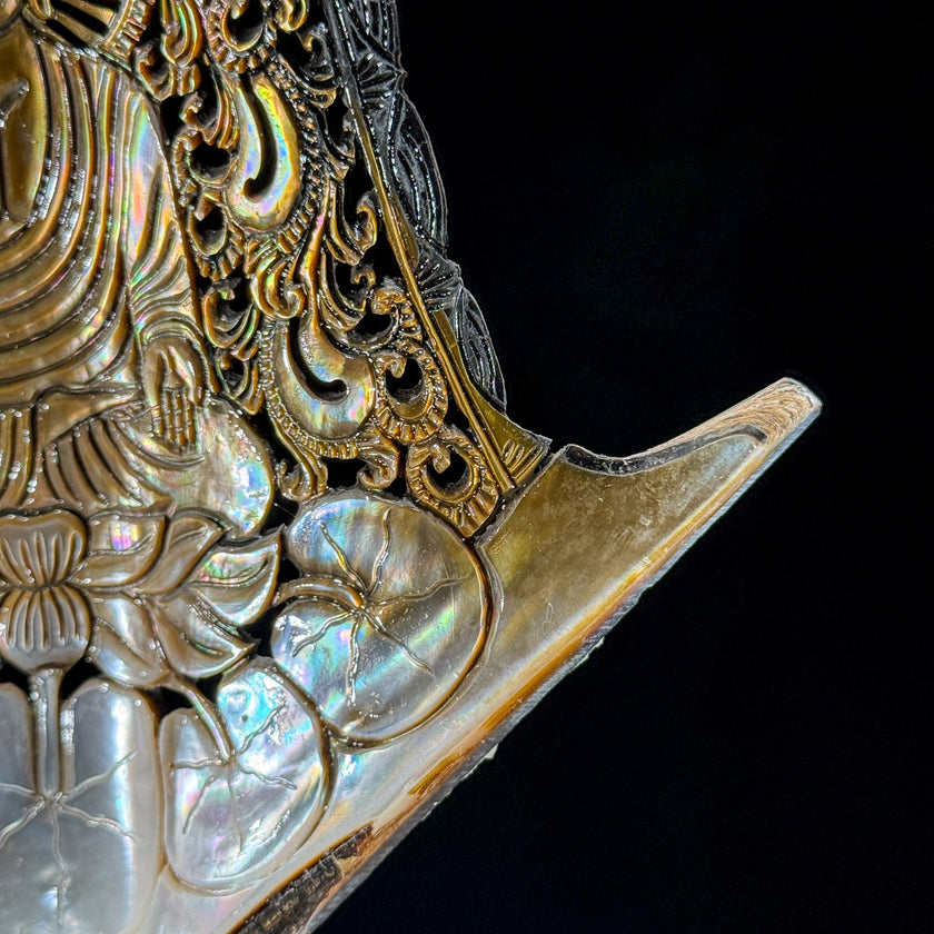 Carved Mother of Pearl Shells Budha Carving ToS,A/026
