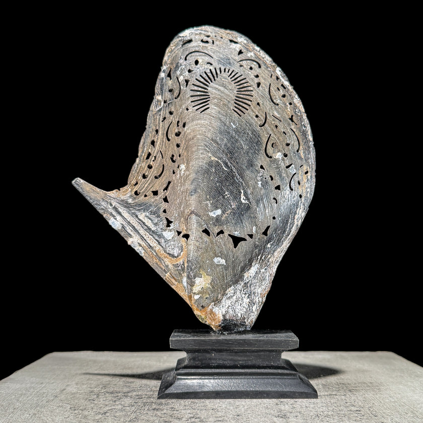 Carved Mother of Pearl Shells Budha Carving ToS,A/026