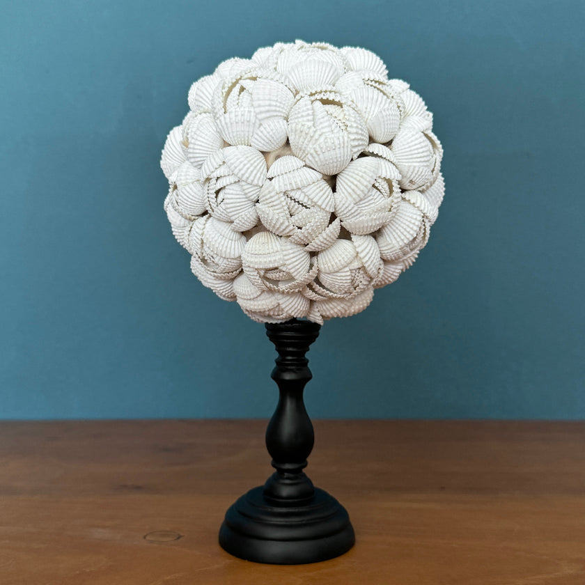 Shell ball set 3 on stand -Y2/373