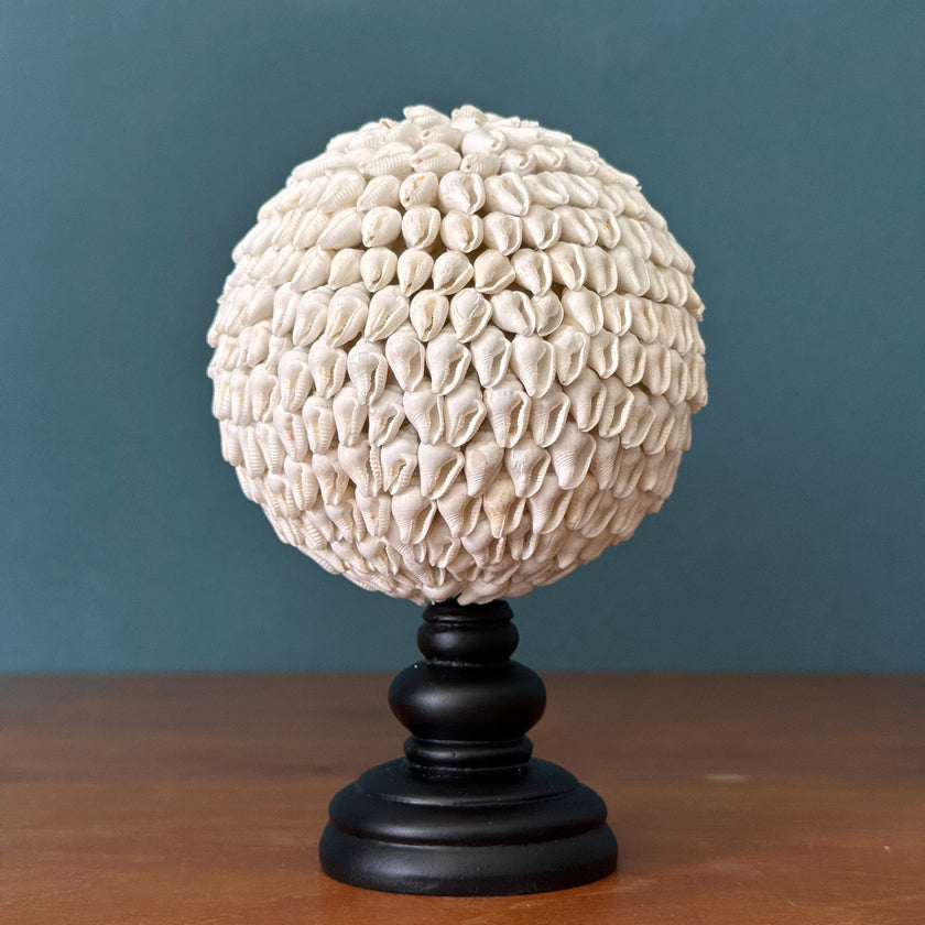 Shell ball set 3 on stand set 5 - ToS,A/024