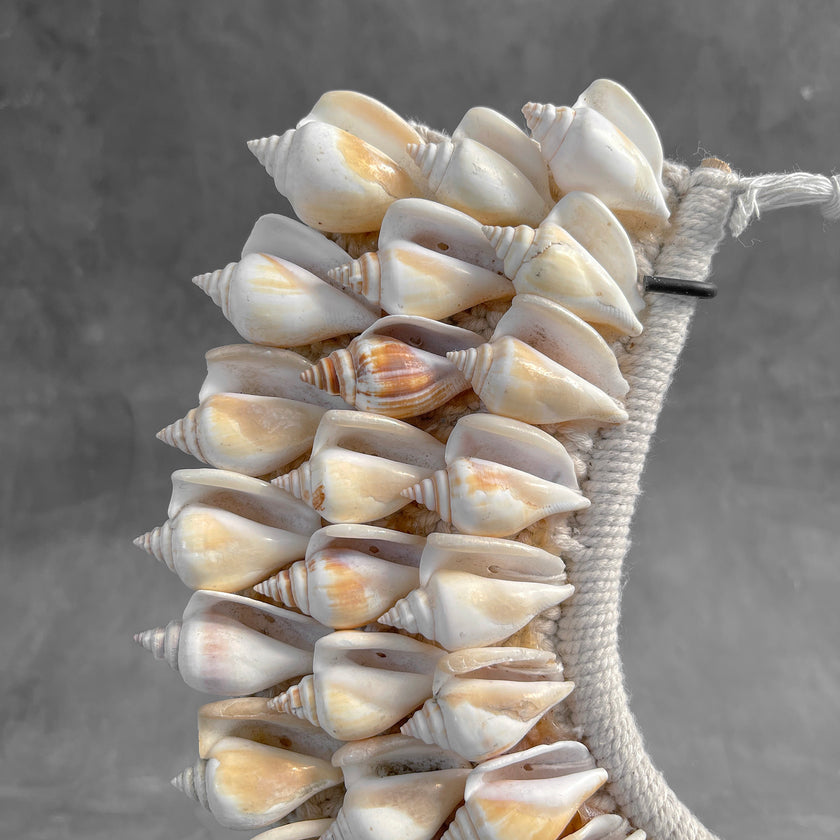 Shell Necklace SN 57 carving 9Z/105