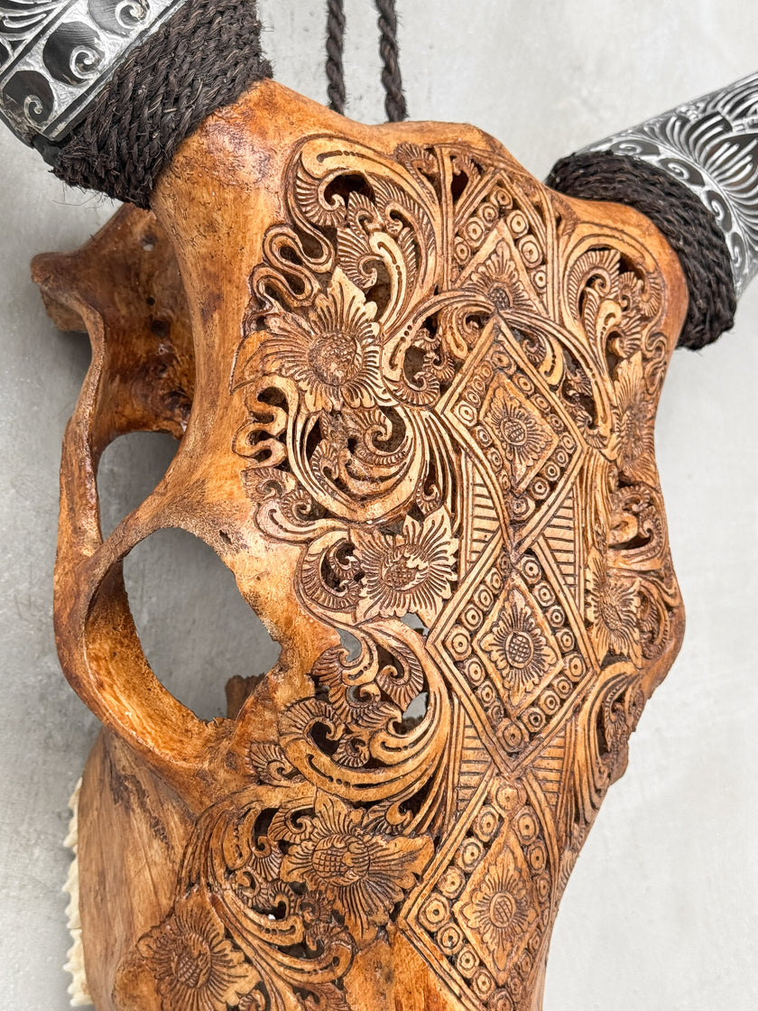 Fully carved cow skulls with Ketupat Carving Skull,A/083