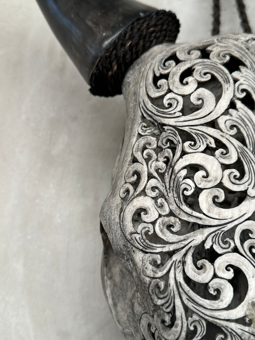 Cow Carved Tradball - Skull,A/012