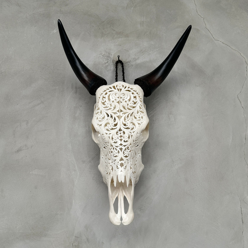 Cow Carved Tradball - Skull,A/003