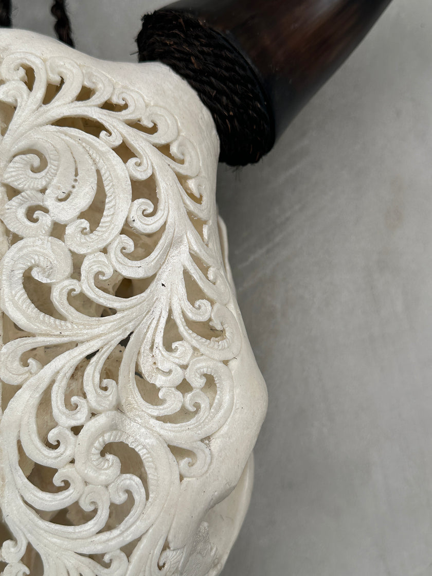 Cow Carved Tradball - Skull,A/003