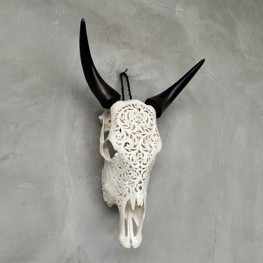 Cow Carved Tradball - Skull,A/003