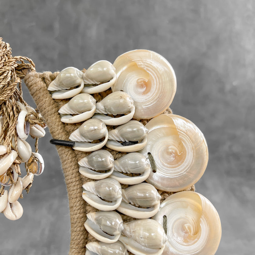 Shell Necklace SN 21 carving 9B/087