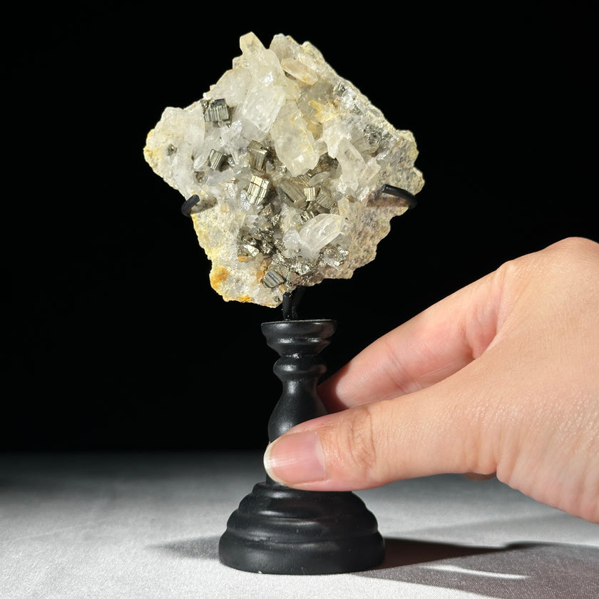 Pyrite Cluster  carving L2/281