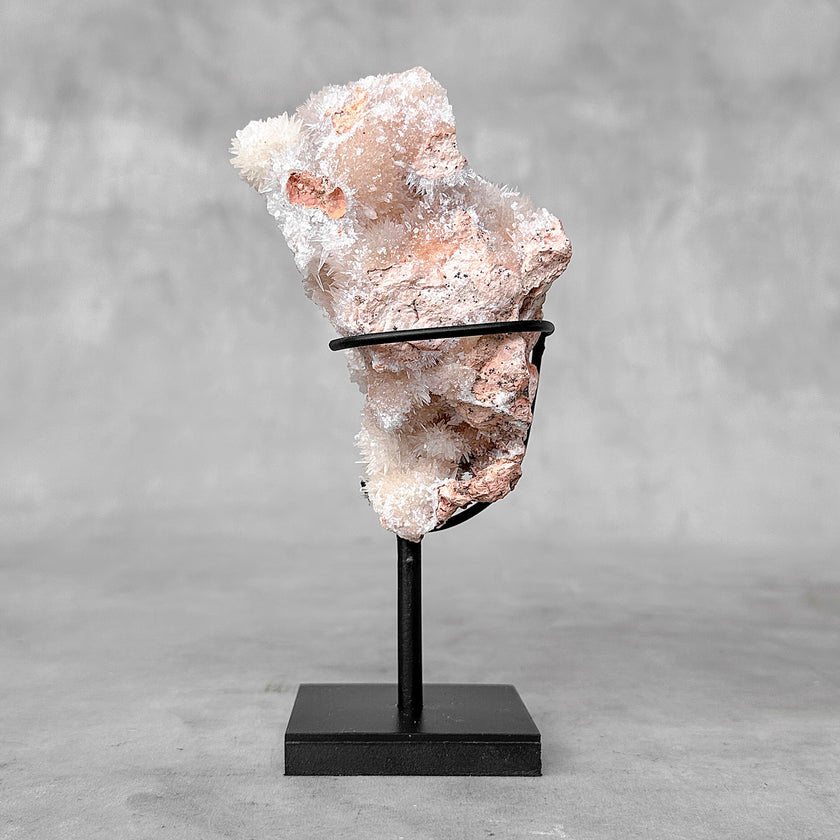 Beautiful Blush Pink Crystal cluster CC/511