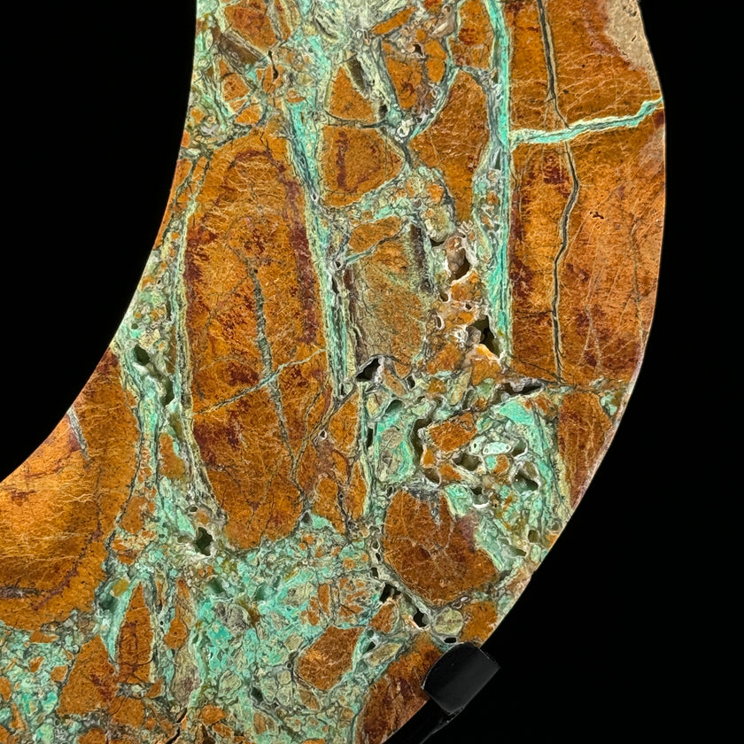 Crescent Moon on Stand  - Min,A/041