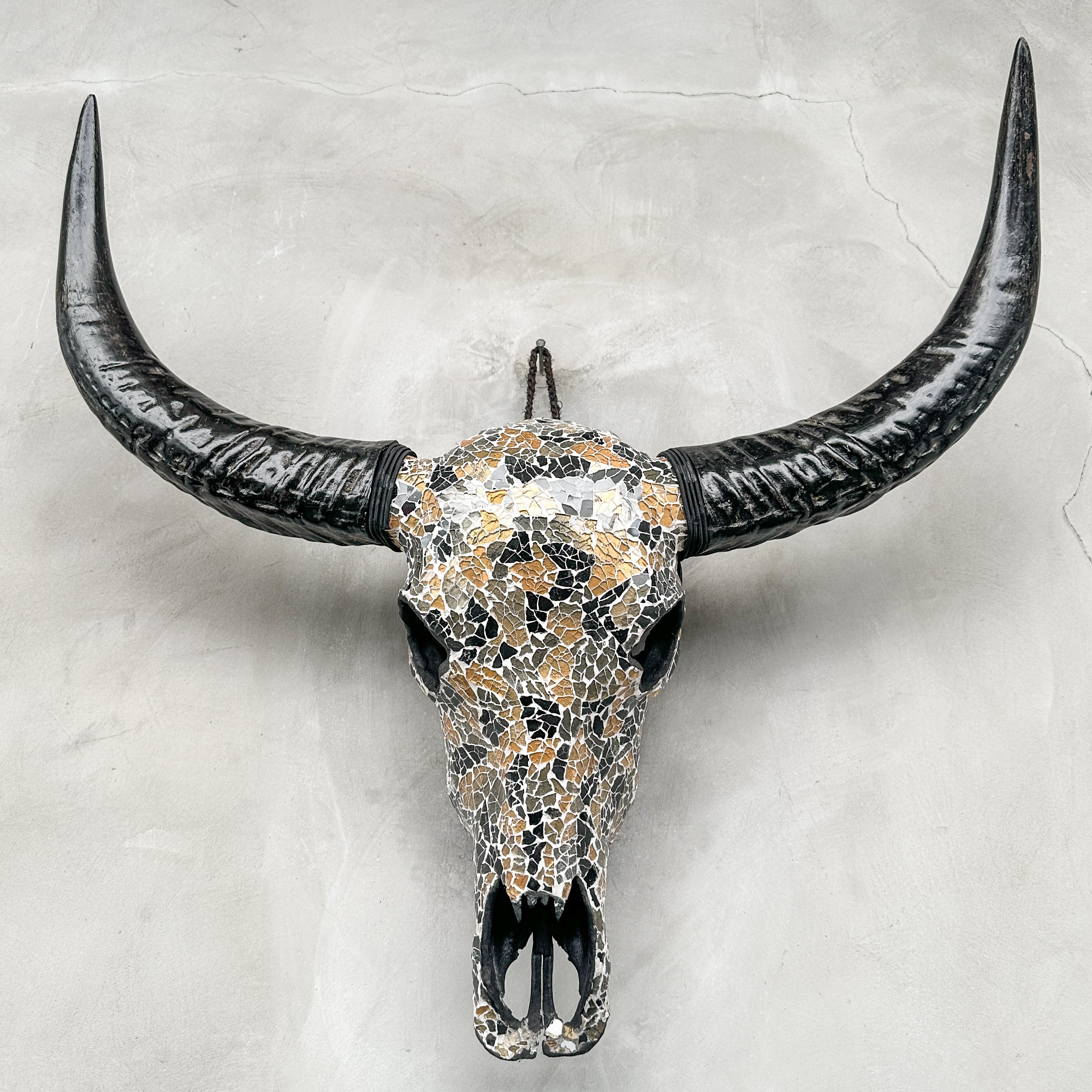 Gold and Black Mosaic Buffalo Skull – Wall-Mounted Horn Decor for Boho, Luxe Western, Eclectic, or Modern Interior Styling - Skull,A/133