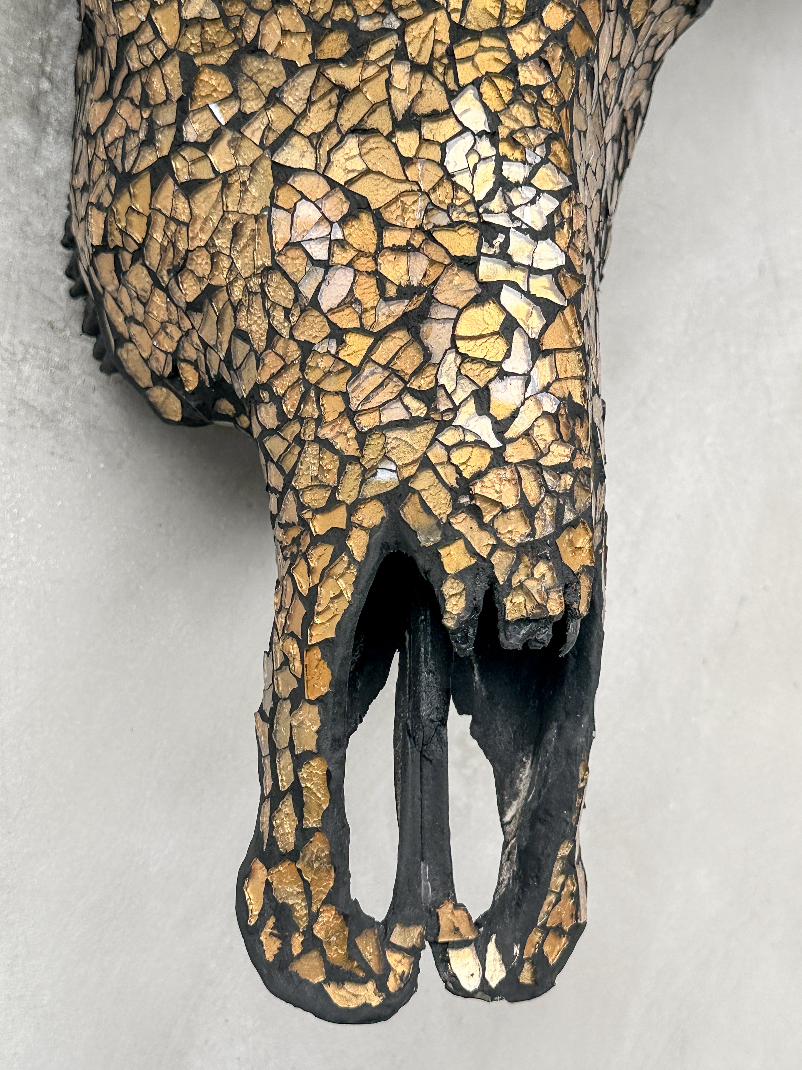 Gold Mosaic Buffalo Skull – Decorative Wall Skull with Horns for Boho, Western, Modern Rustic, or Luxe Interior Wall Styling - Skull,A/131