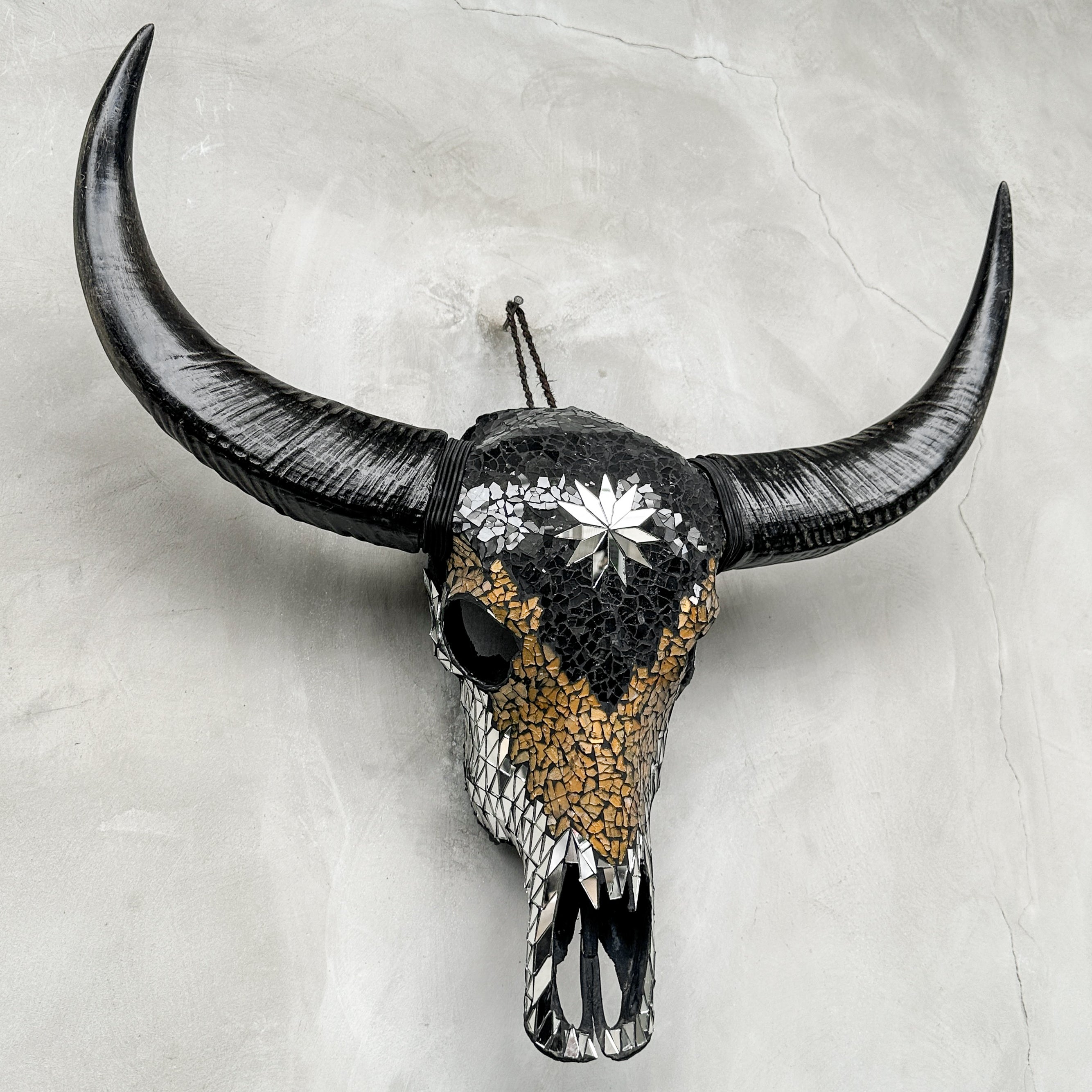 Black and Yellow Mosaic Buffalo Skull with Star – Horned Wall Art for Boho, Western, Luxe, or Eclectic Interior Decoration - Skull,A/135