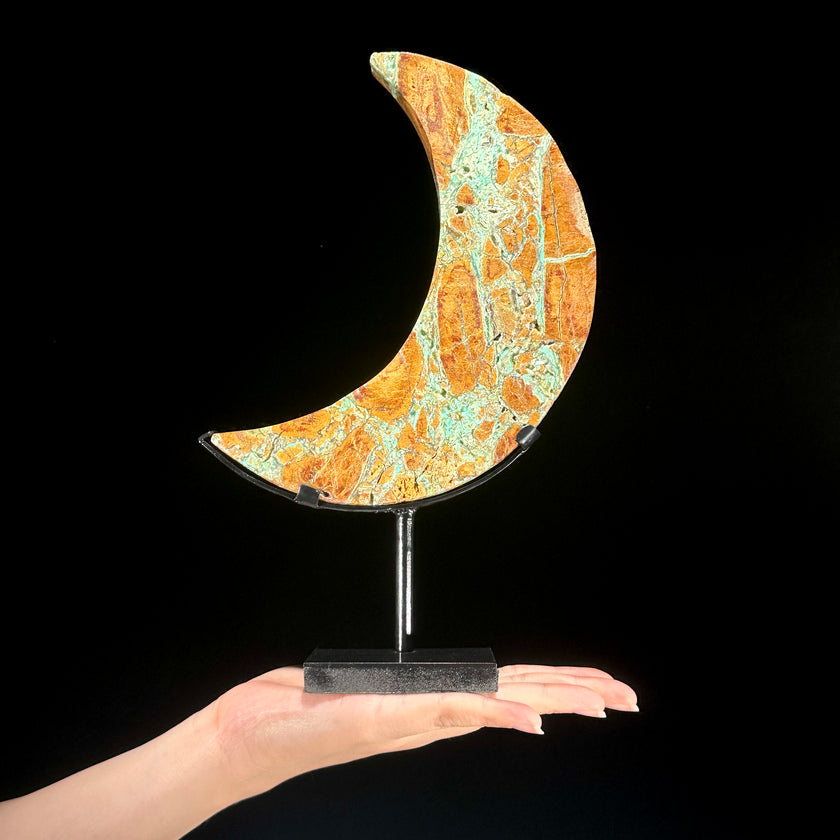 Crescent Moon on Stand  - Min,A/041