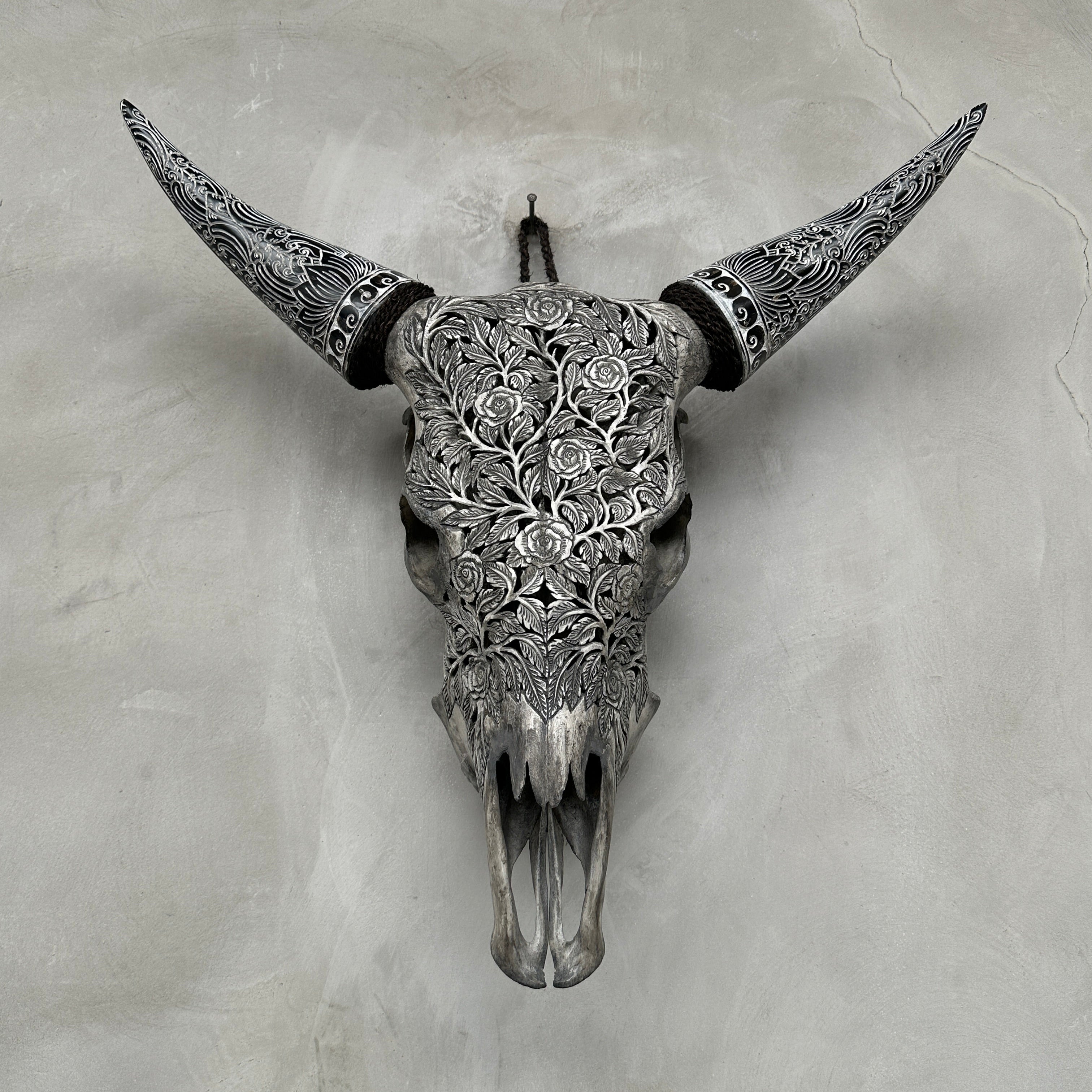 Cow & Horns Carved Rose - Skull,A/031