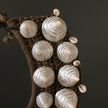 SN13 - Decorative shell necklace on a custom stand - 22/EX/461