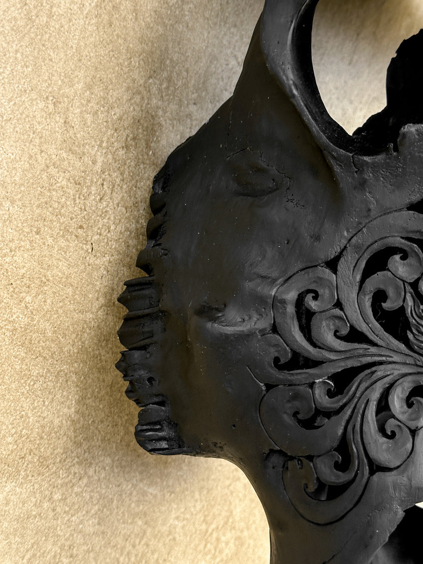 Black Carved Buffalo Skulls with Tradball motif | Skull,A/105