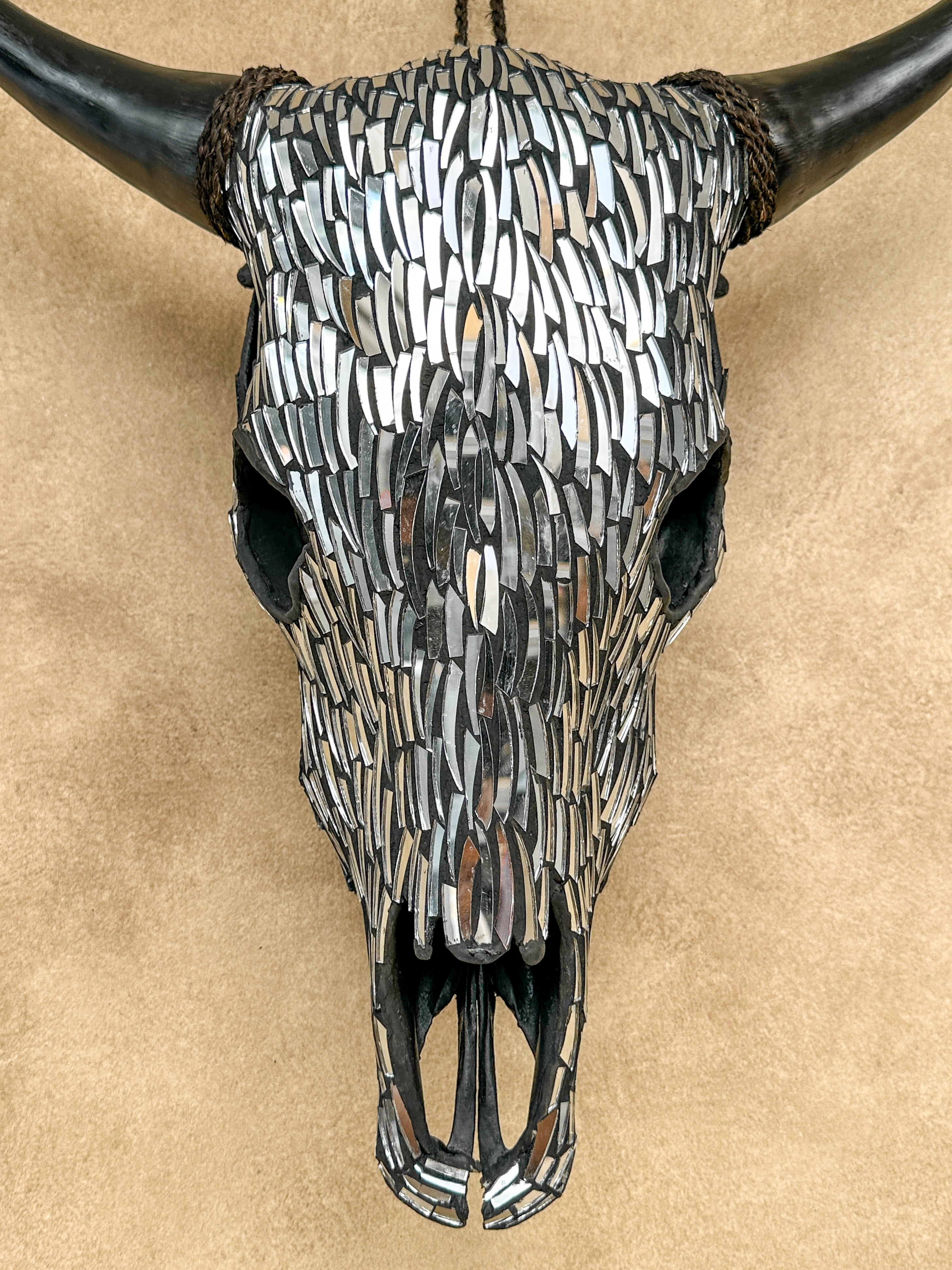 Silver Mosaic Cow Skull – Handcrafted Wall Decor for Boho, Nature-Inspired, or Eclectic Interiors - Skull,A/122