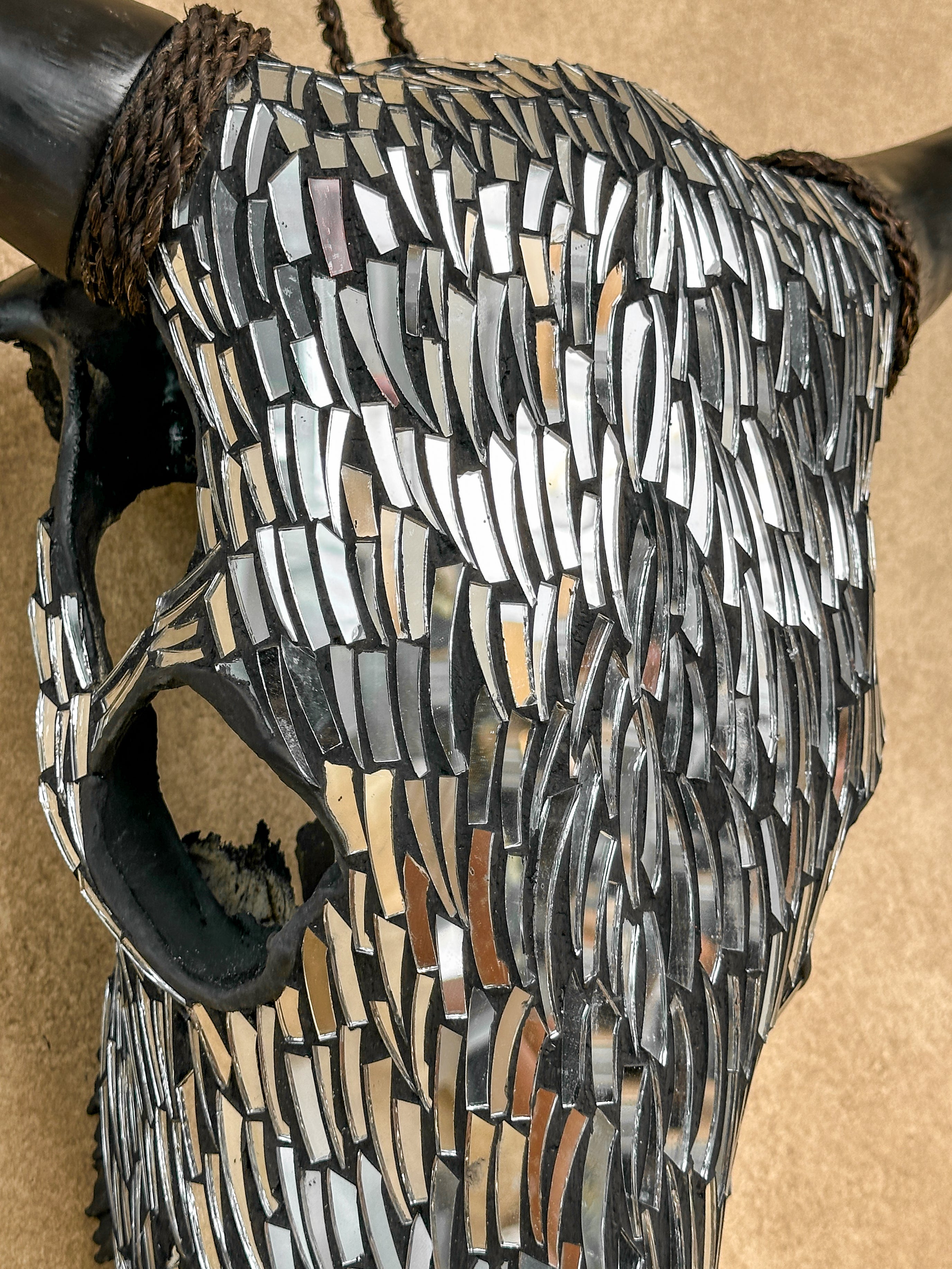 Silver Mosaic Cow Skull – Handcrafted Wall Decor for Boho, Nature-Inspired, or Eclectic Interiors - Skull,A/122