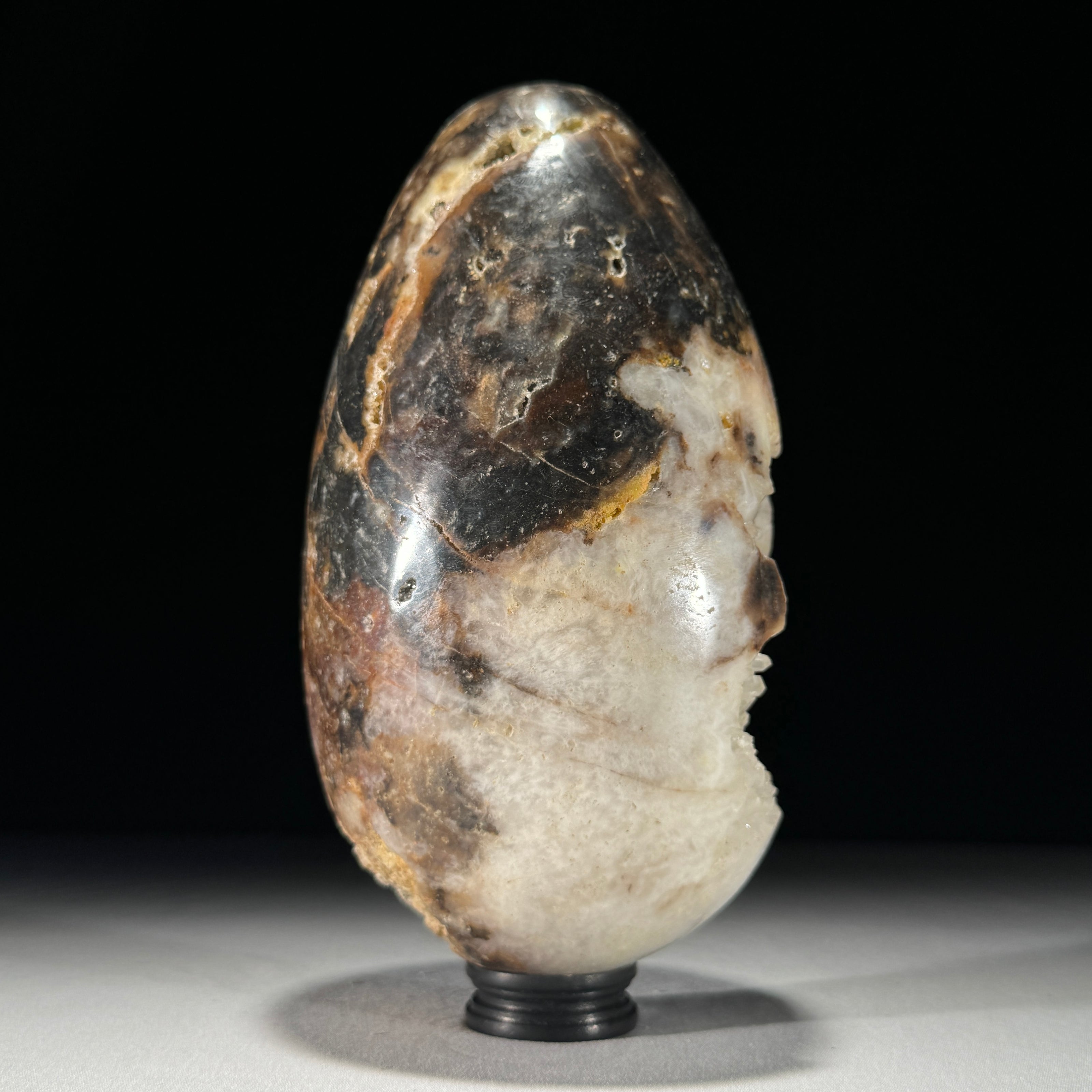 Crystal egg Quartz-Z2/325