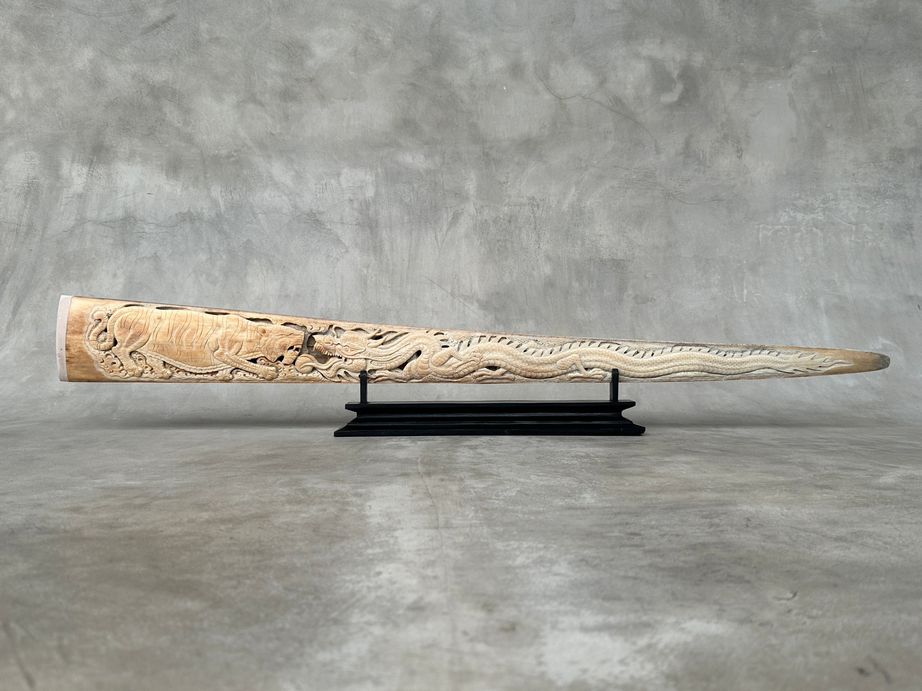 Swordfish - Horizontal Dragon Tiger - Tusk,A/029