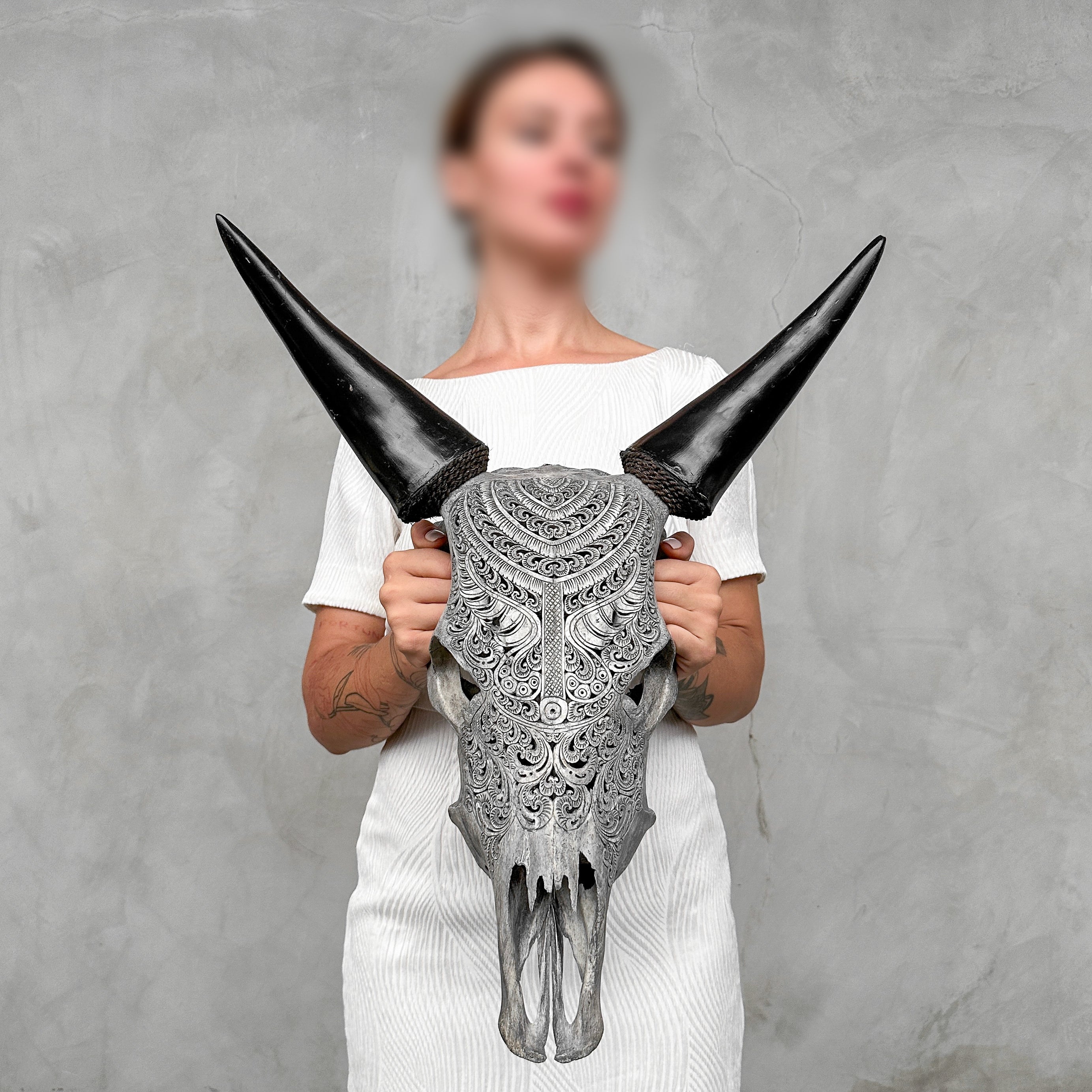 Hand-Carved Cow Skull with Badong Pattern – Tribal Gothic Wall Art – Ethnic Bone Skull Decor with Black Horns - Skull,A/076