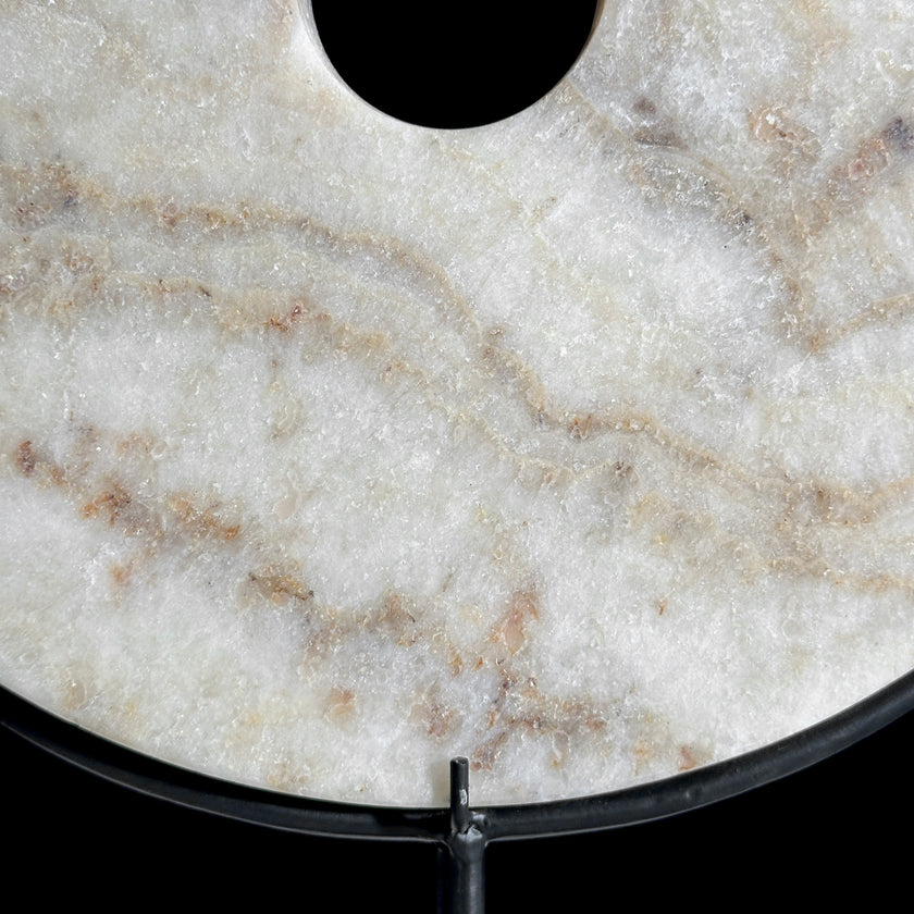 Onyx disc with stand  carving U1/085