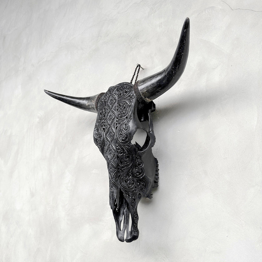 Carved Bull (Limousine) Ketimun Lotus carving 9Y/050