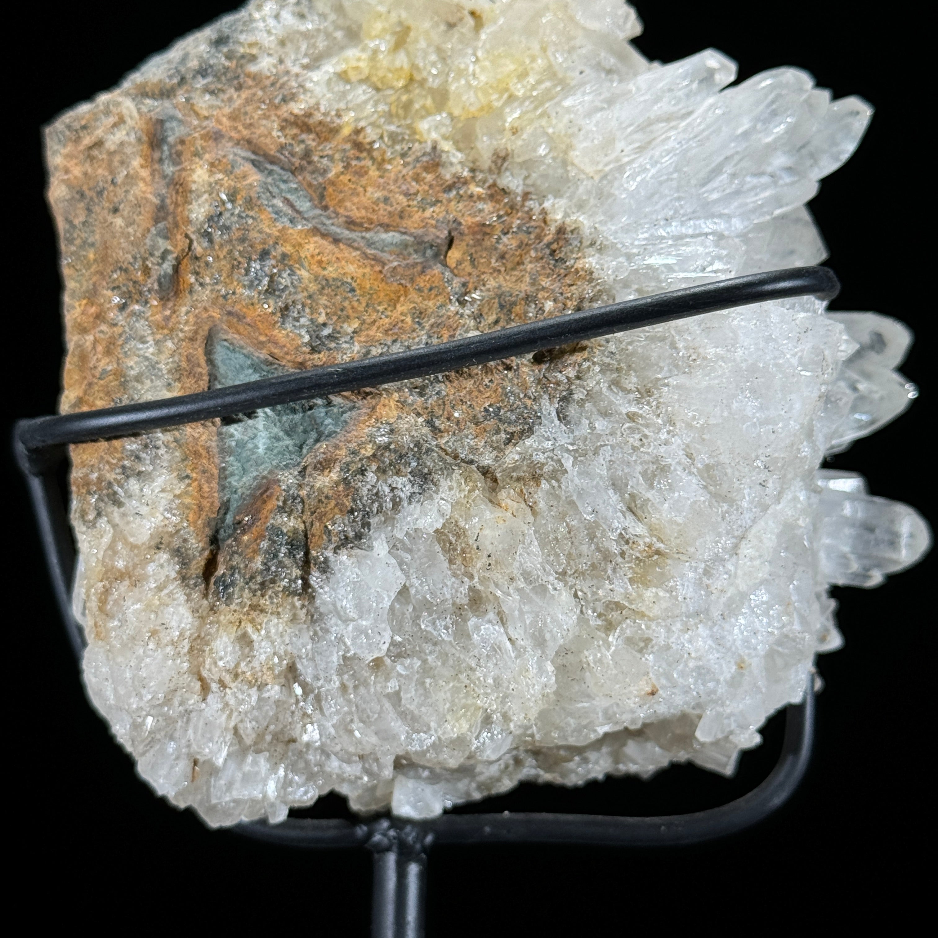 Crystal cluster  Quartz-Z2/277