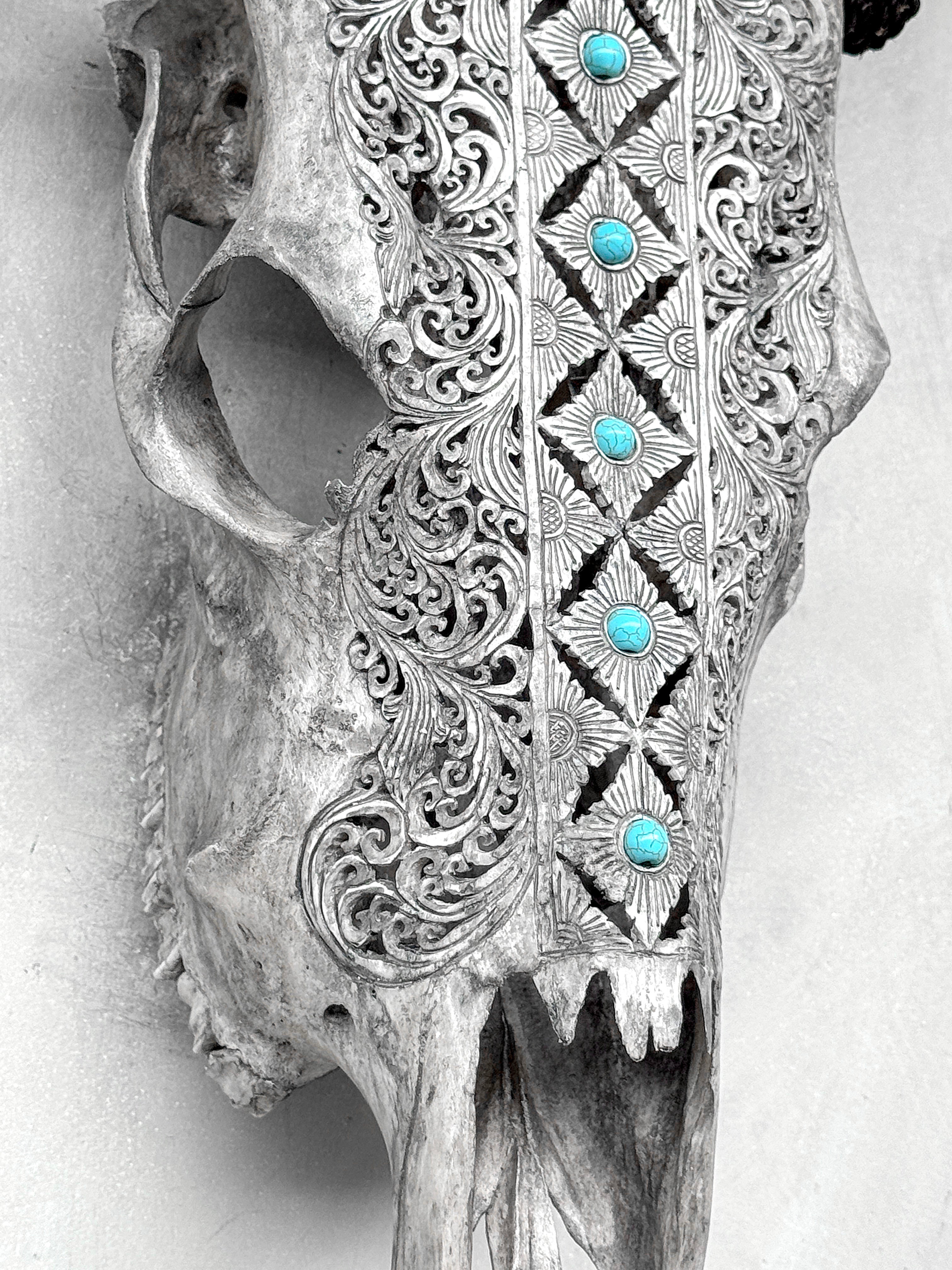 Grey Carved Cow Skull With Turqoise Accents - Ketupat motif | Skull,A/139
