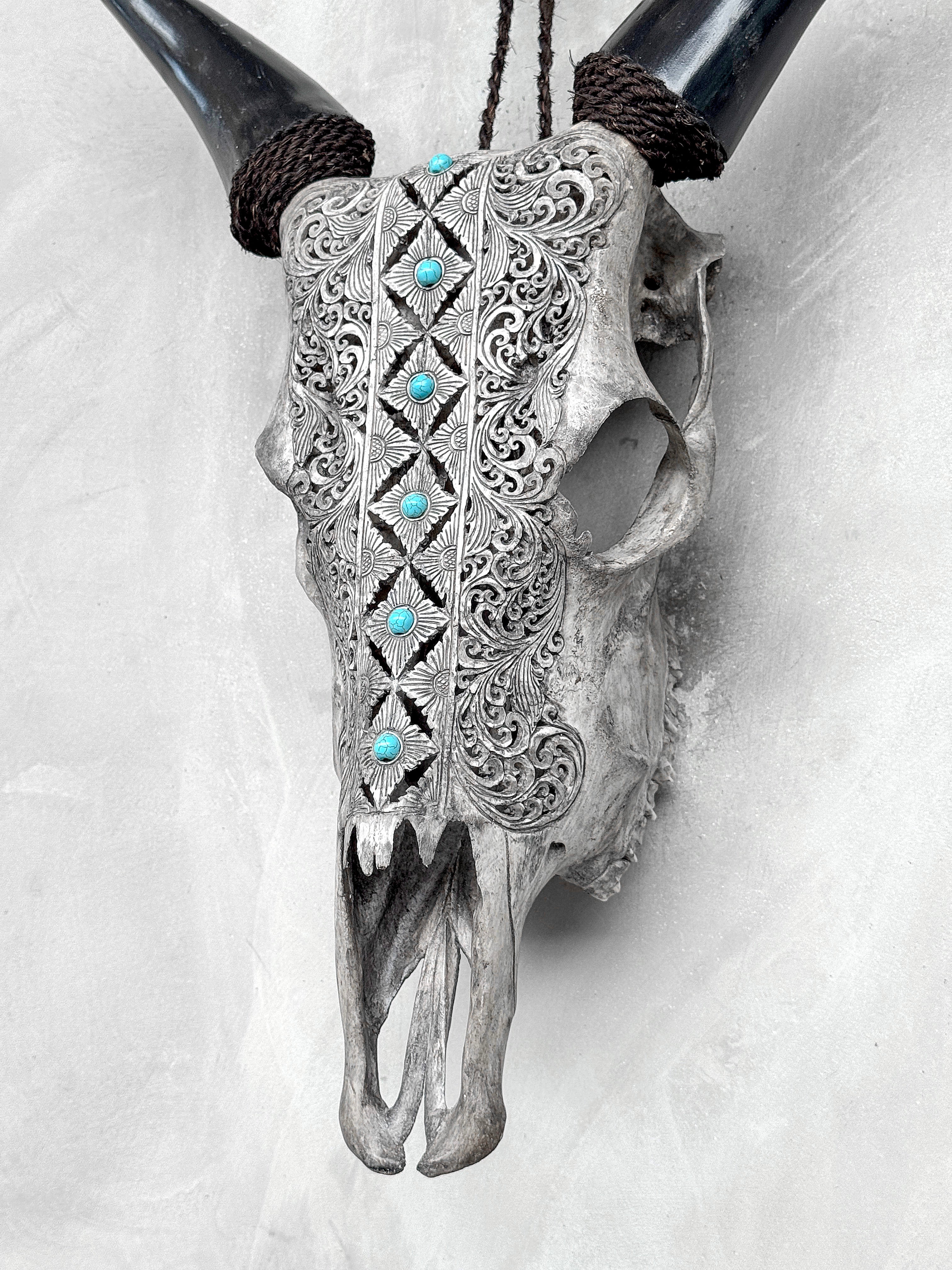 Grey Carved Cow Skull With Turqoise Accents - Ketupat motif | Skull,A/139